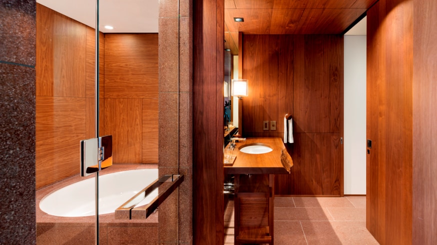 标准间（特大床双床）浴室