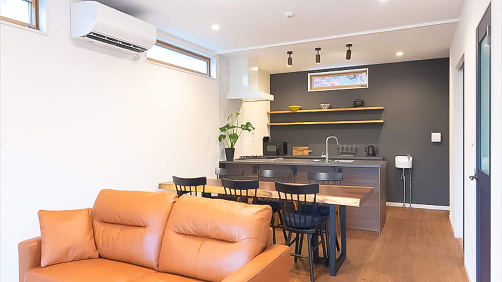 ・A room with living and dining facilities. A comfortable facility where you can stay as if you were living there.