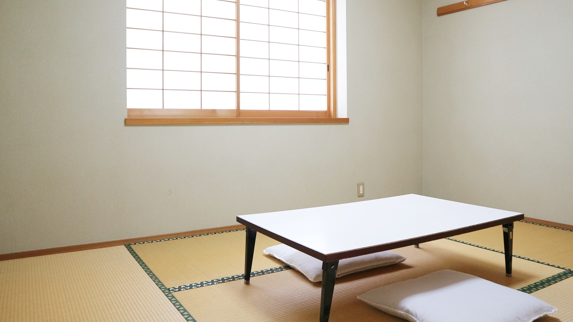 *[Example of a 6-tatami Japanese-style room in the new building] Can accommodate up to 3 people.