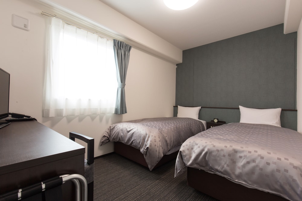 Small twin room 18.2㎡ Bed size: width 90cm x length 200cm