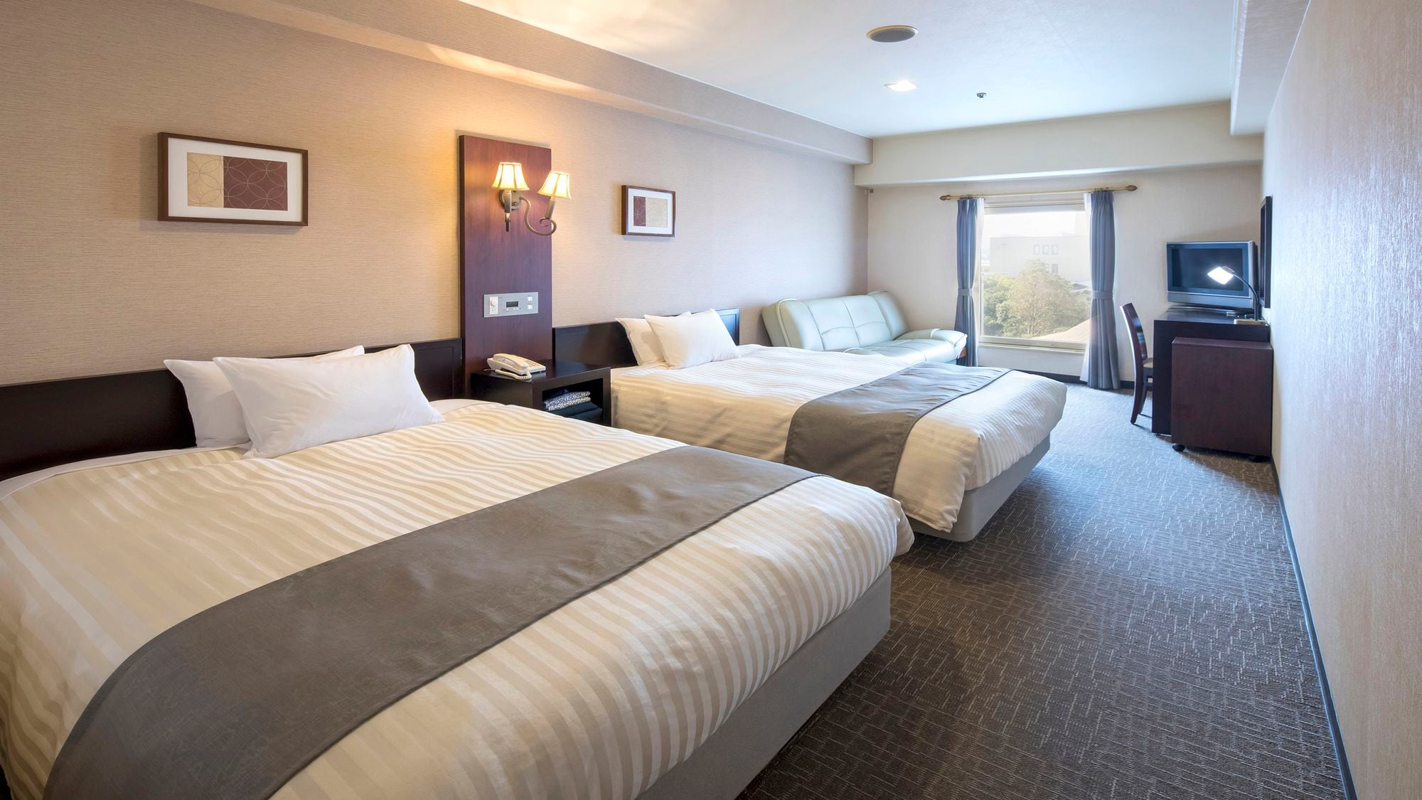 Deluxe twin tipe A