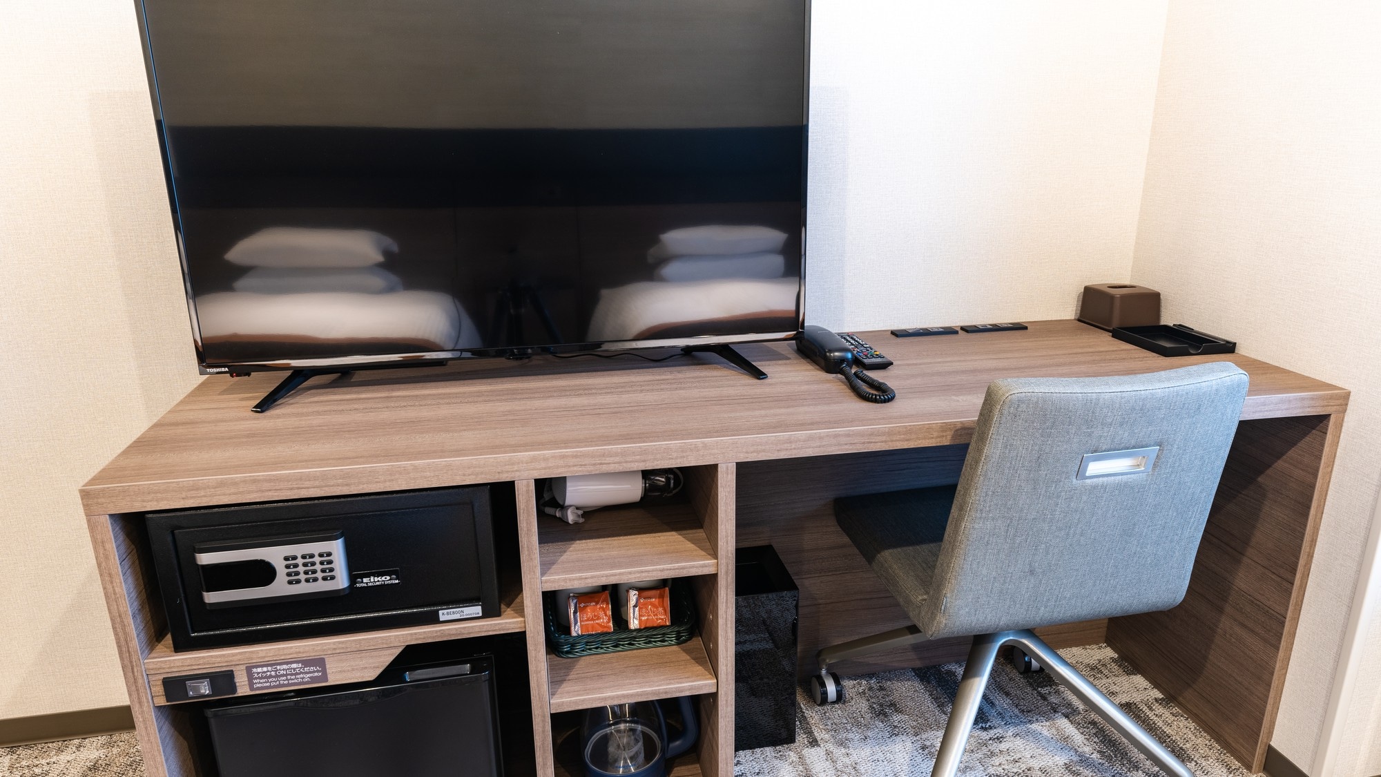 Twin desk *Image