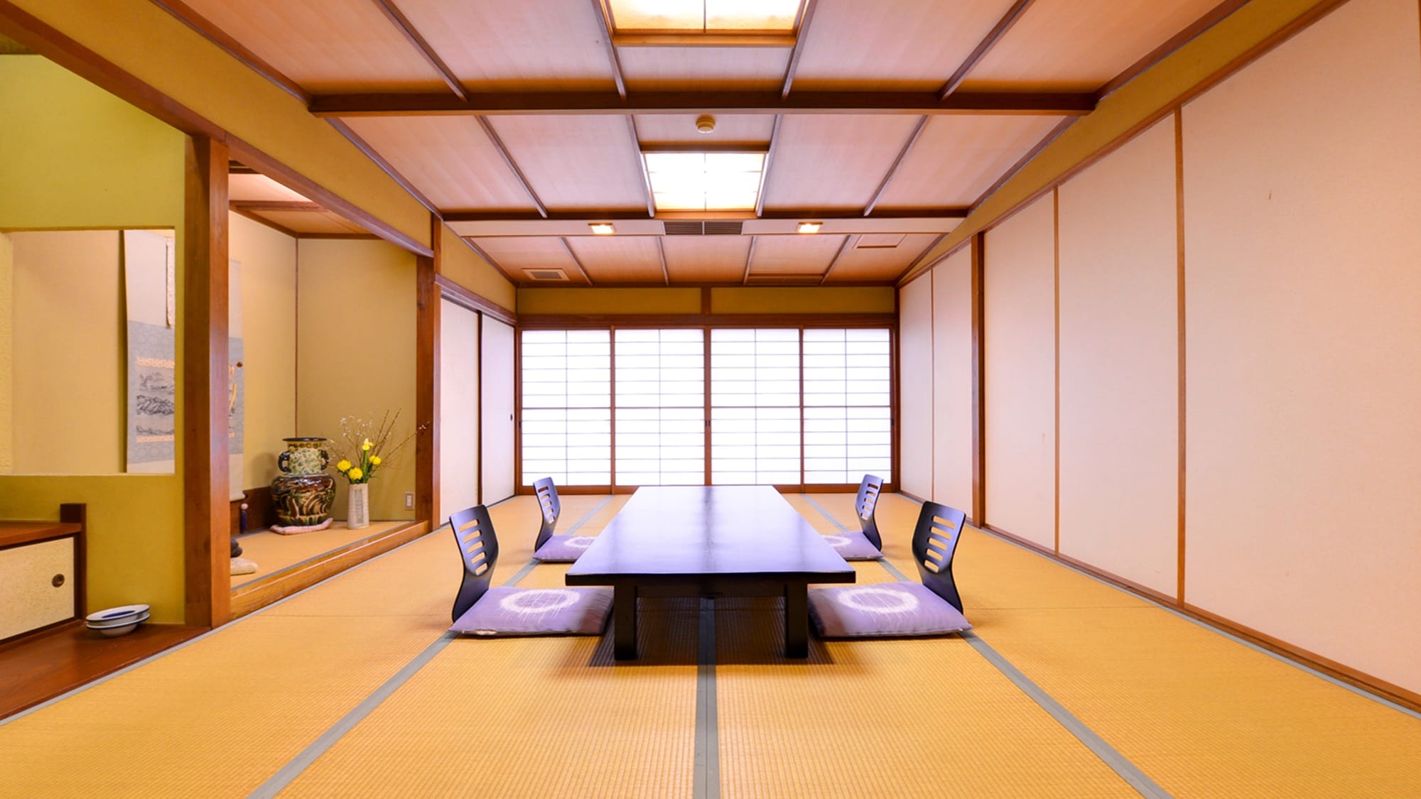 *banquet hall