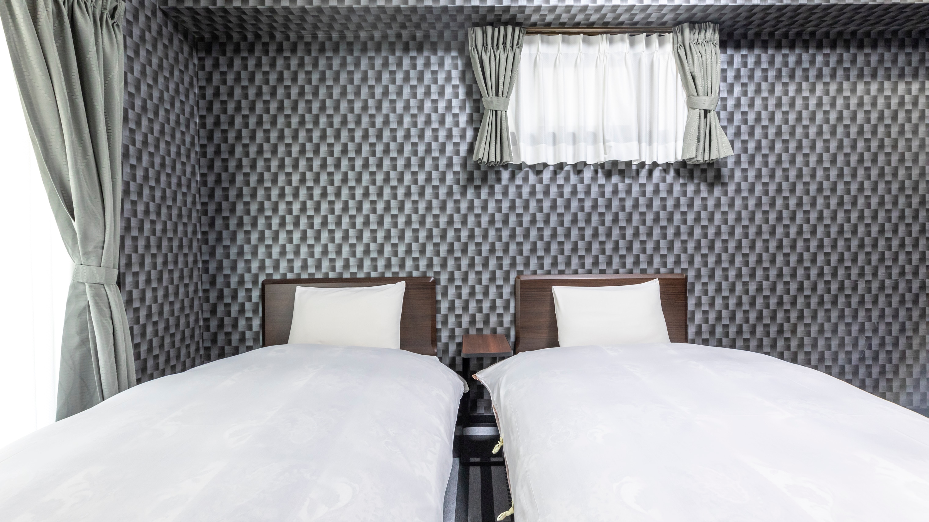 Room [Twin Room]