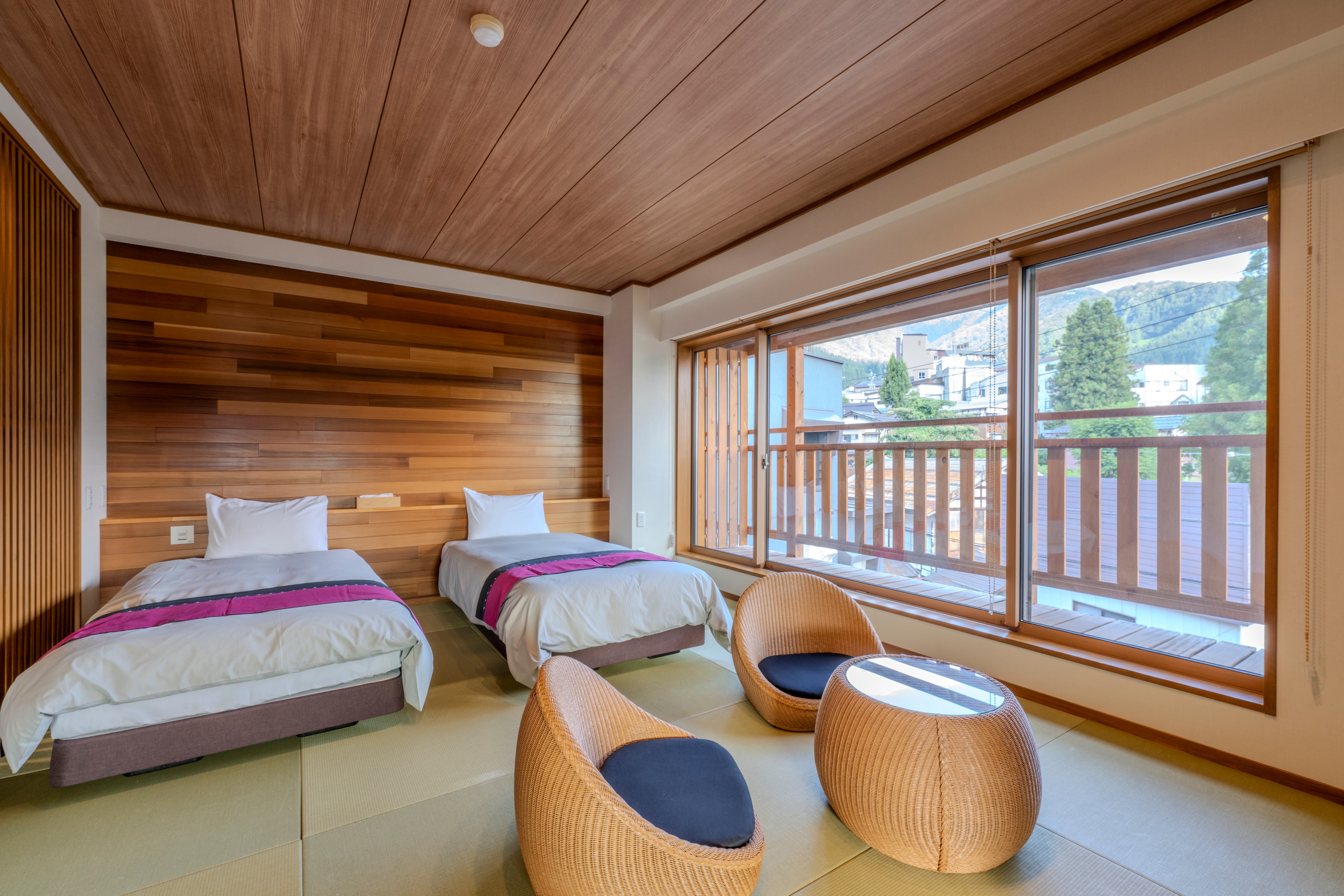 【信浓亭/雪花】世界闻名的温泉“麻汤”双人双床房