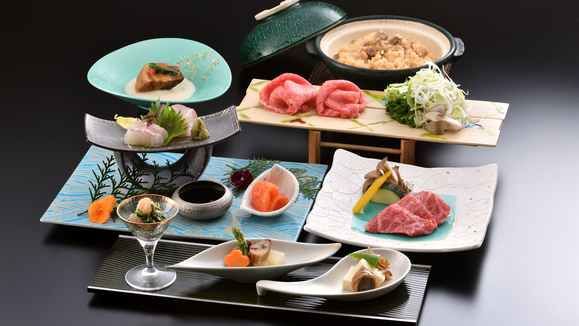 Enjoy the deliciousness of Omi Province with "certified Omi beef" and "Omi black chicken" in a Kyoto-style kaiseki meal