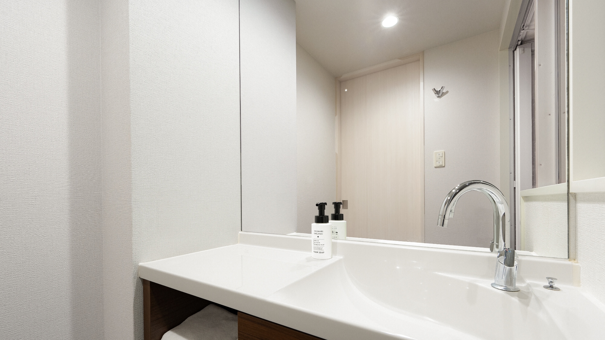 ◇청결감과 기능성을 갖춘 세면 공간