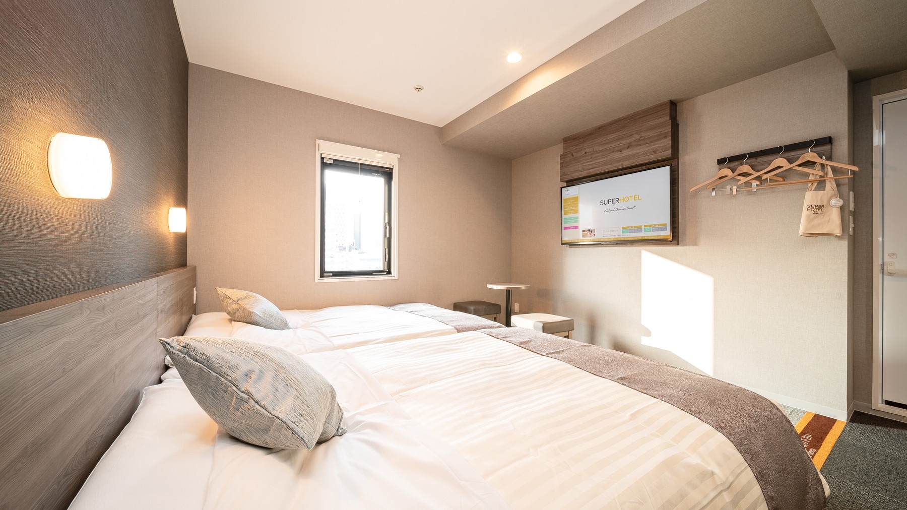 Recommended for guests with children! There are two beds so you can relax!