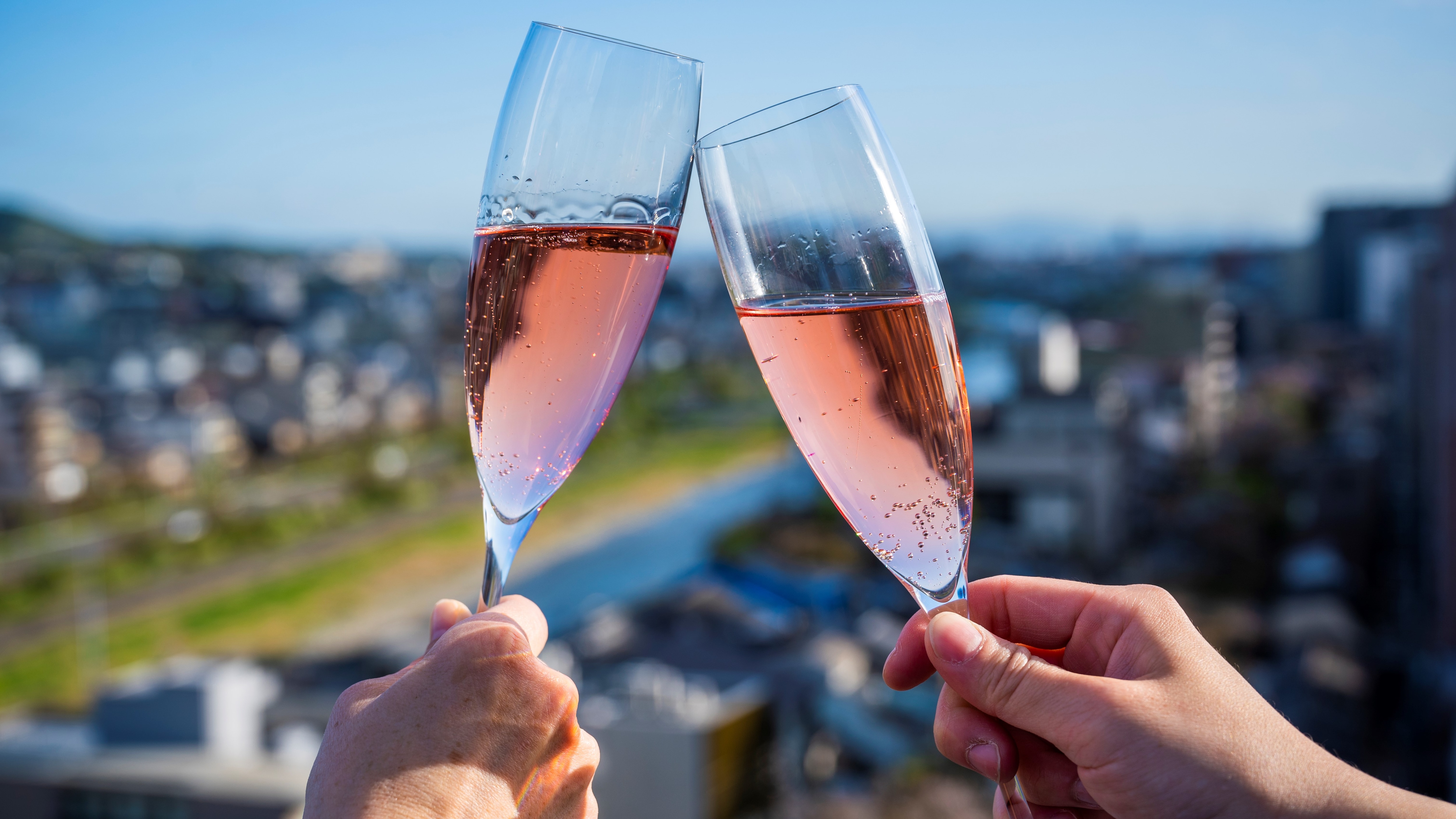 There is a welcome drink service at Solaniwa Terrace. Sparkling wine, draft beer, juice, etc.