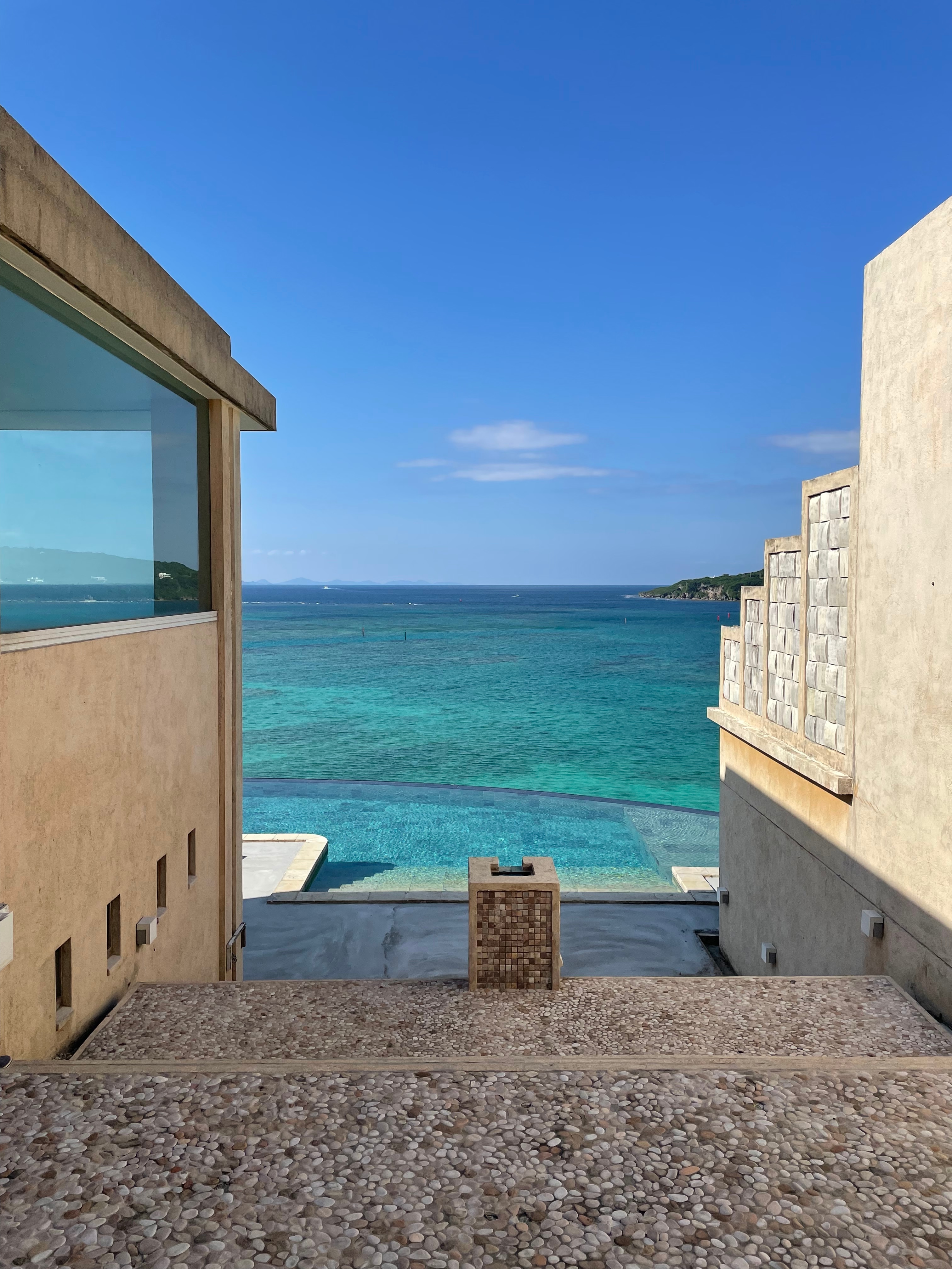 Exterior (KAYATSUMA)