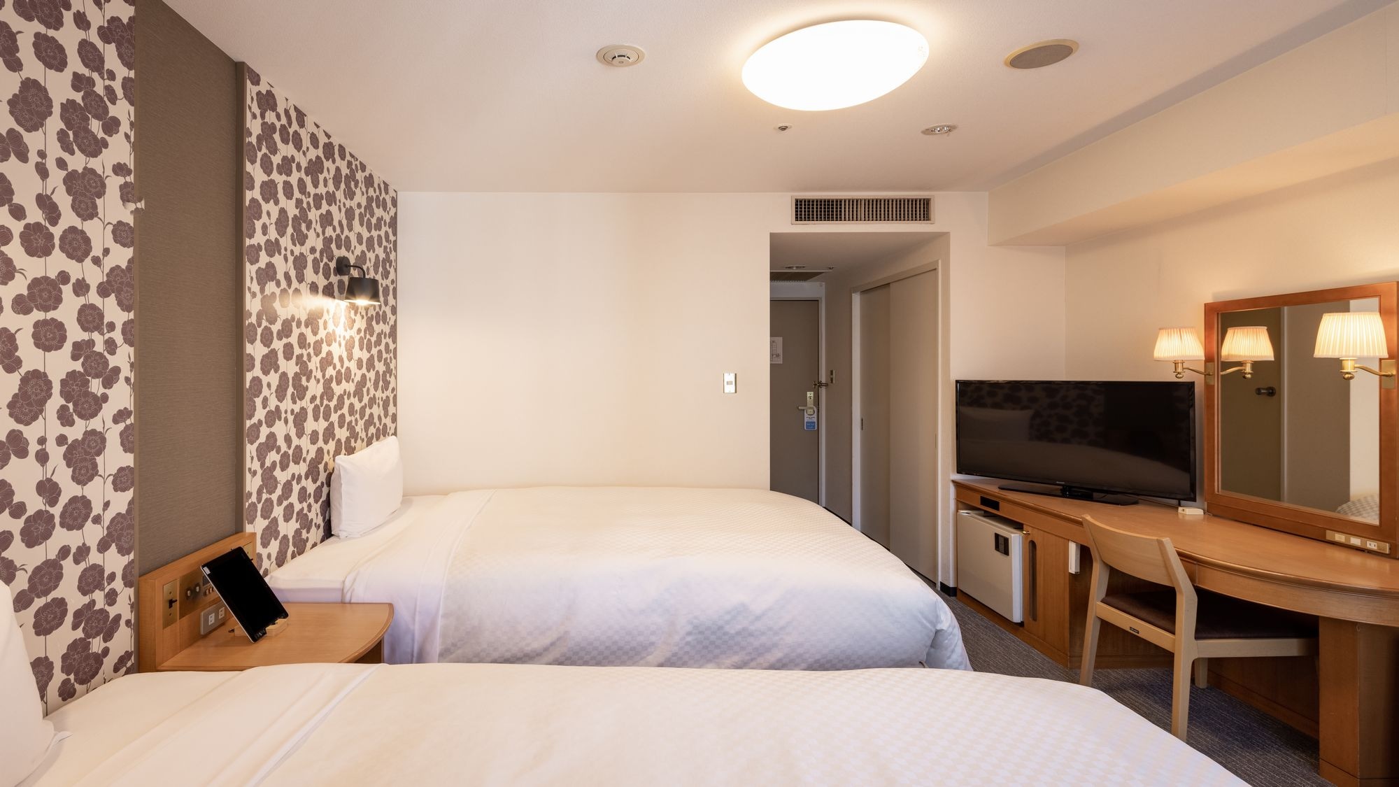 舒適雙床房 房間面積20㎡，2張半雙人床（寬140cm）