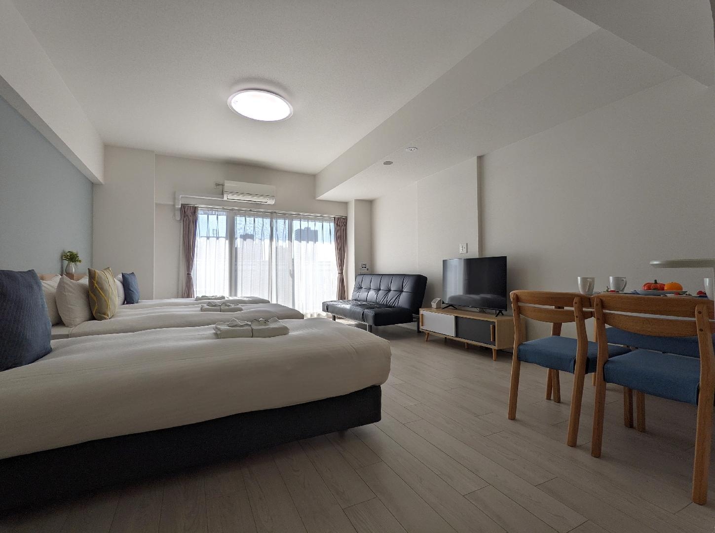 3 single beds, 1 sofa bed/43~46 sq.m.