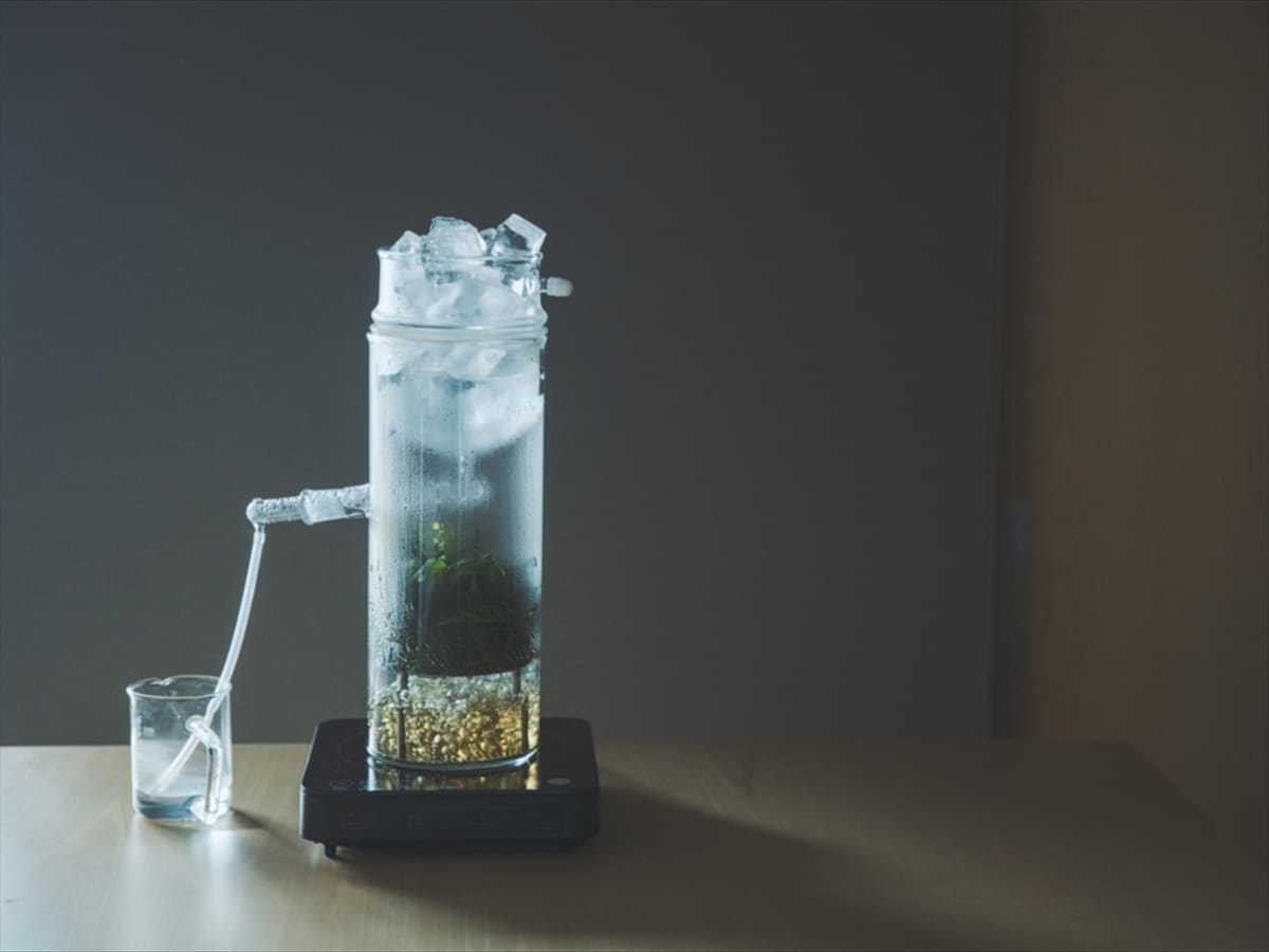 Distilled water hand towel
