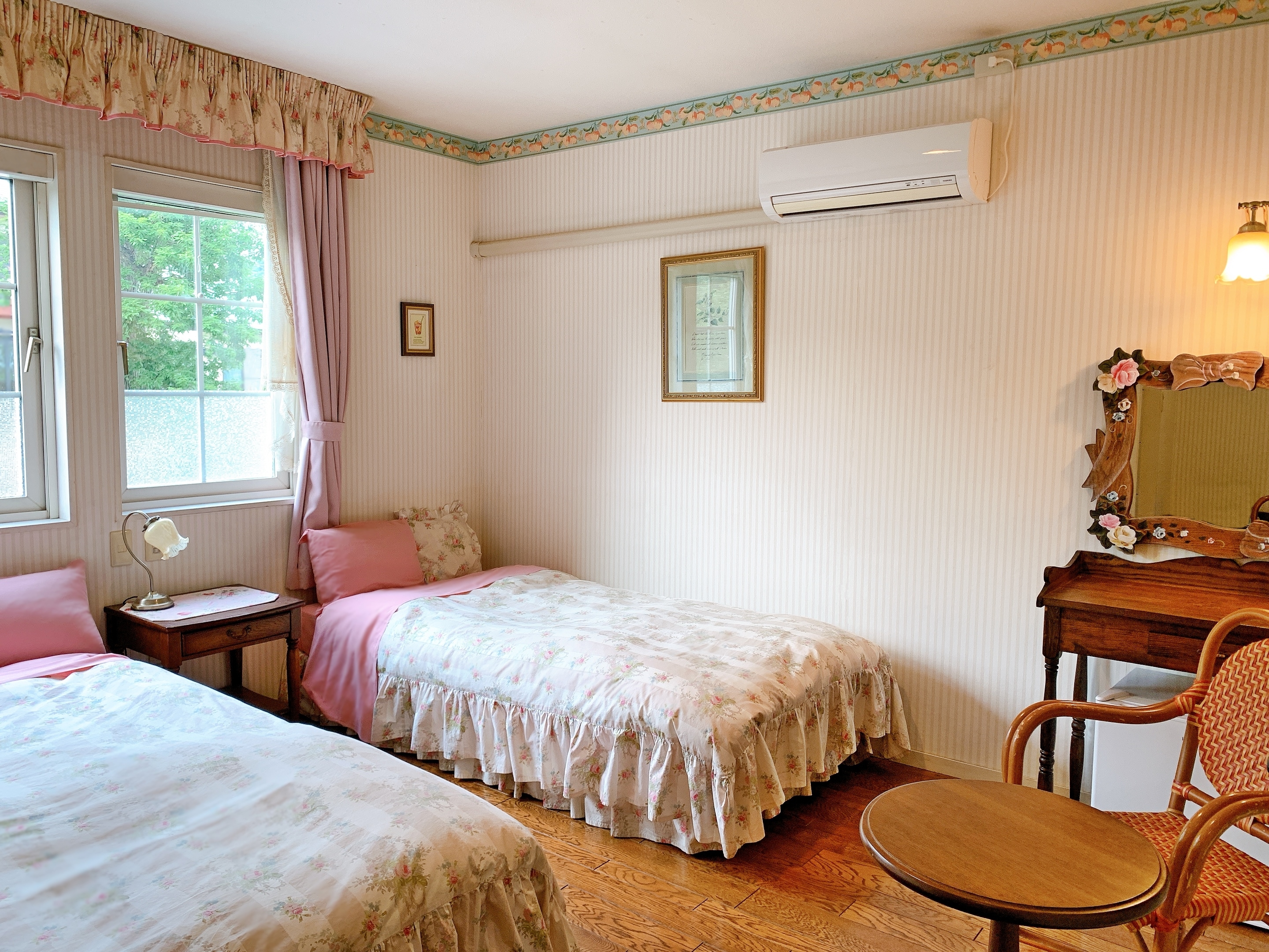 Room_206_ Interior