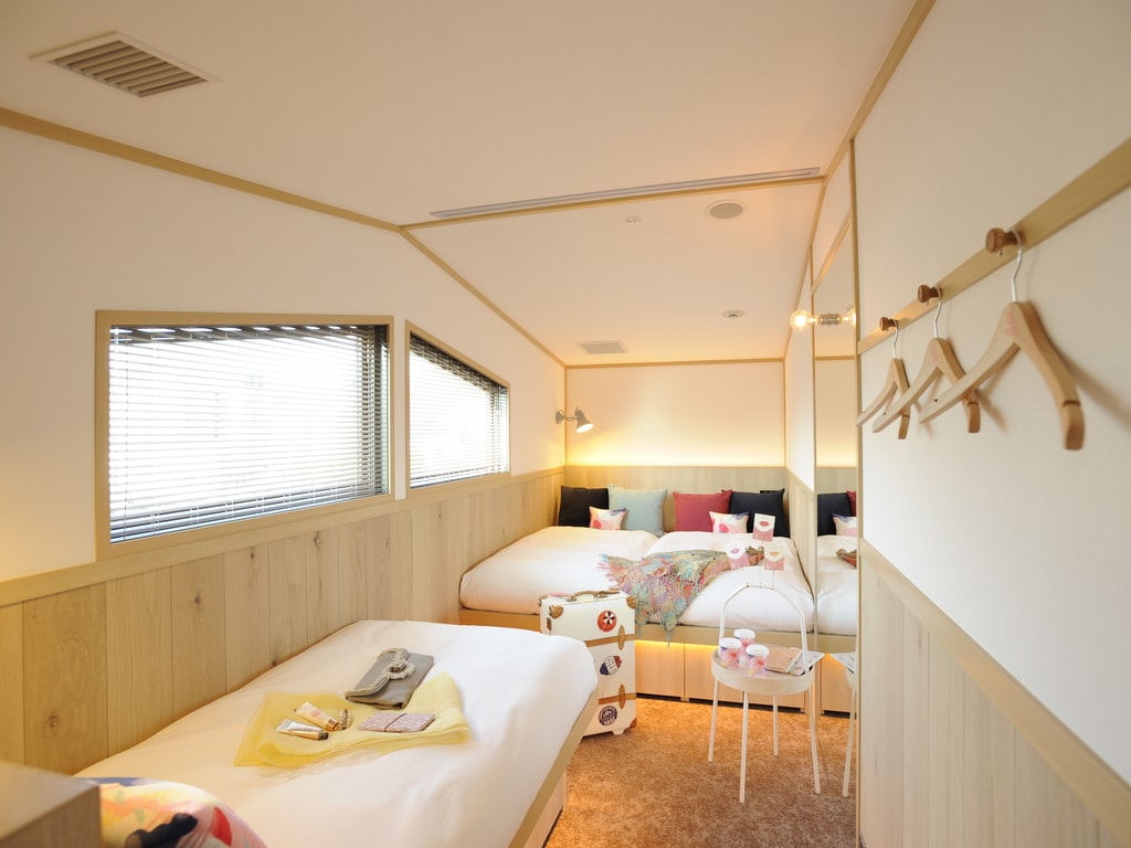 Triple room example