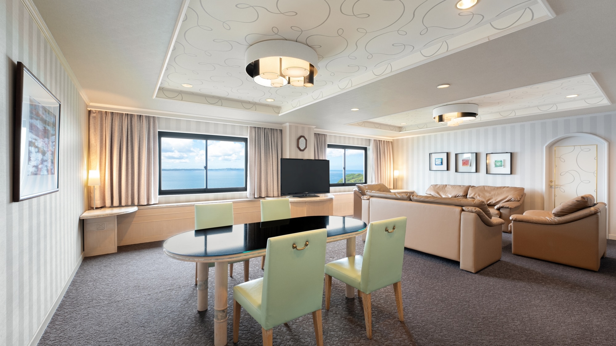 Standard Deluxe Suite Ocean View