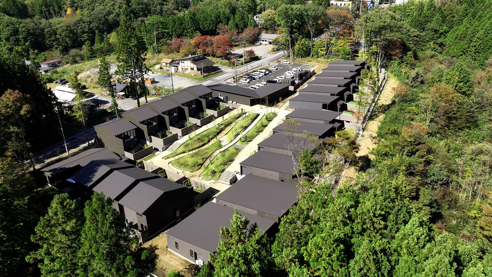 [Exterior] A private villa built in the middle of nature. Enjoy an extraordinary space.