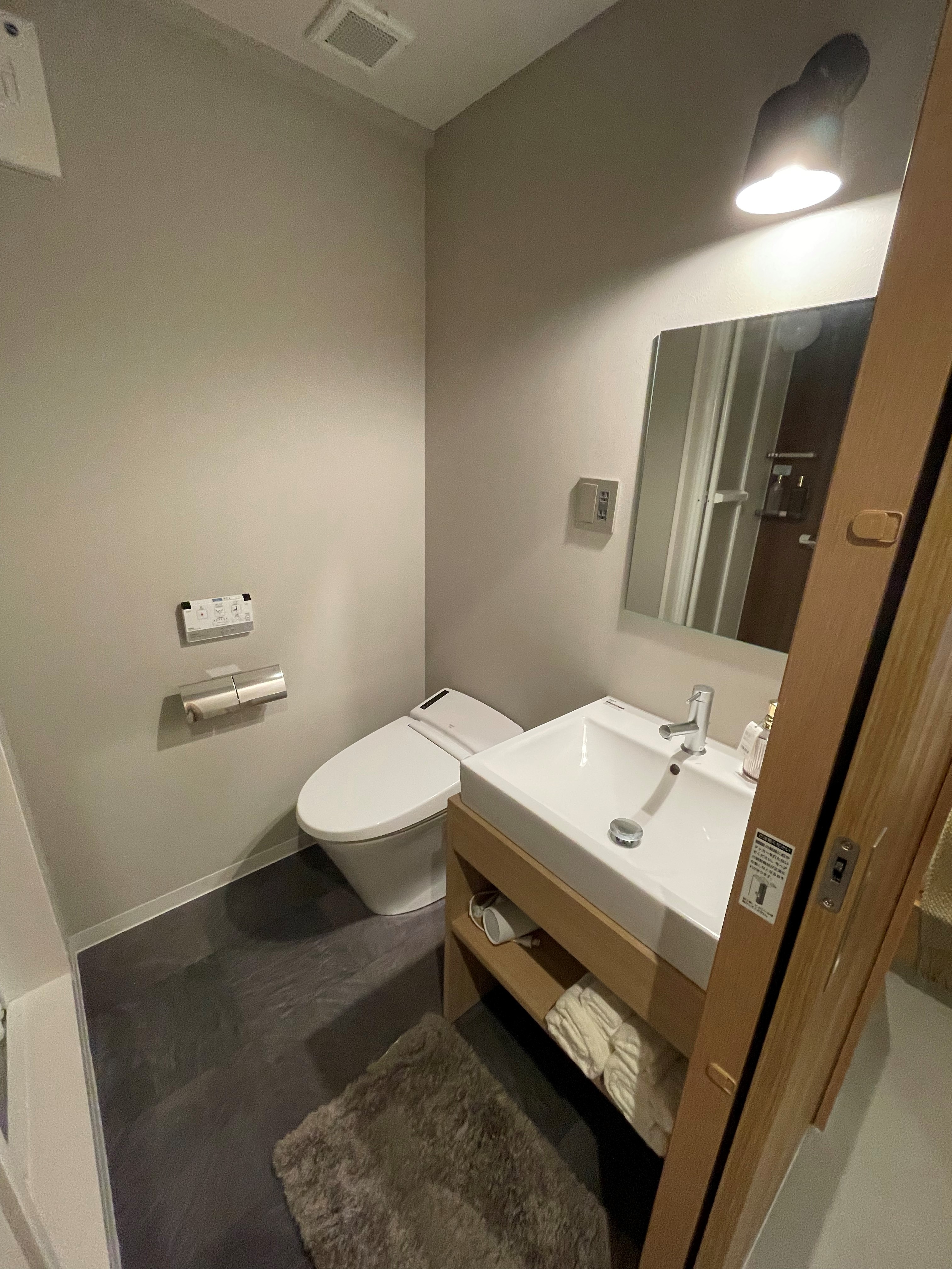 toilet