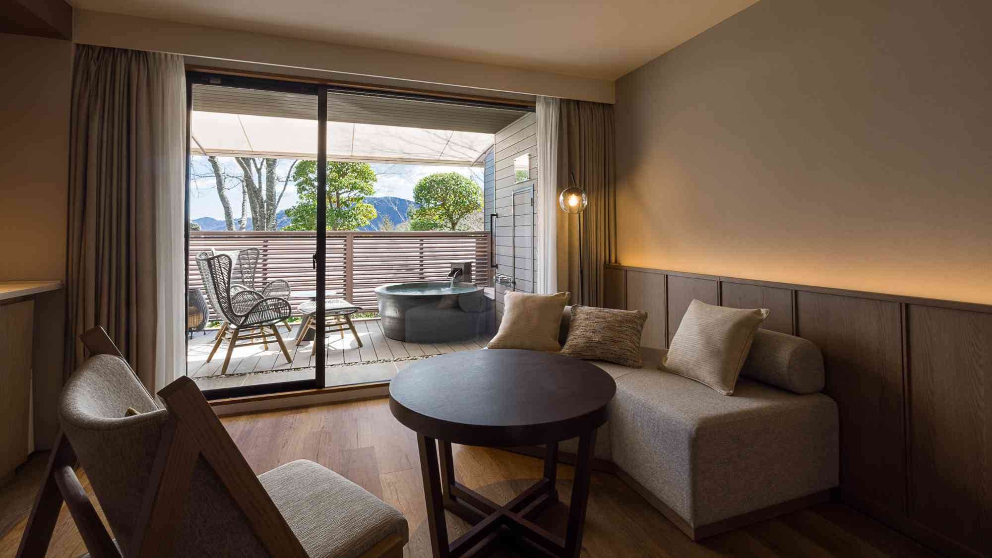 [Deluxe Twin/with open-air hot spring bath] Guest room