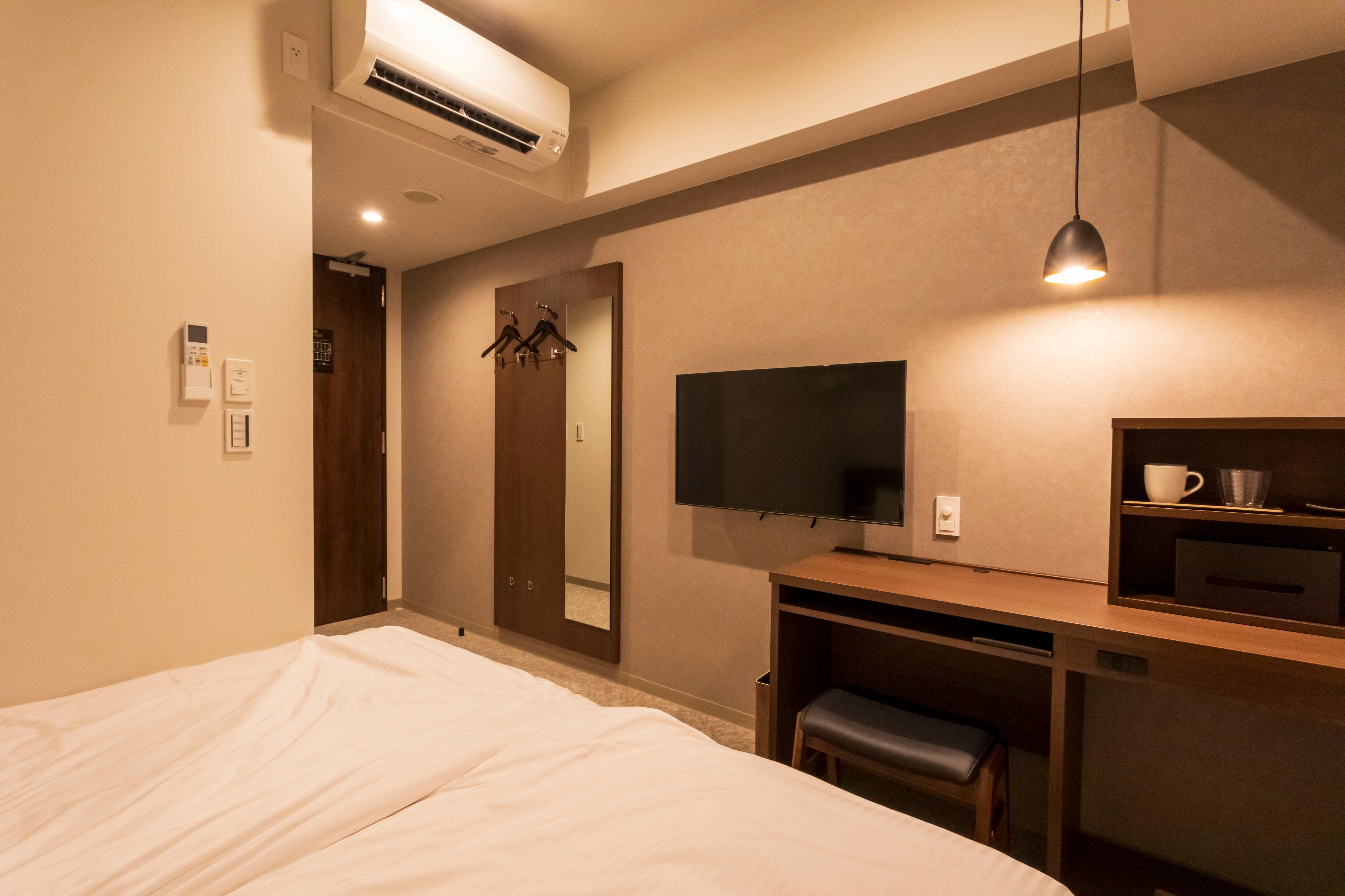 Twin room facilities