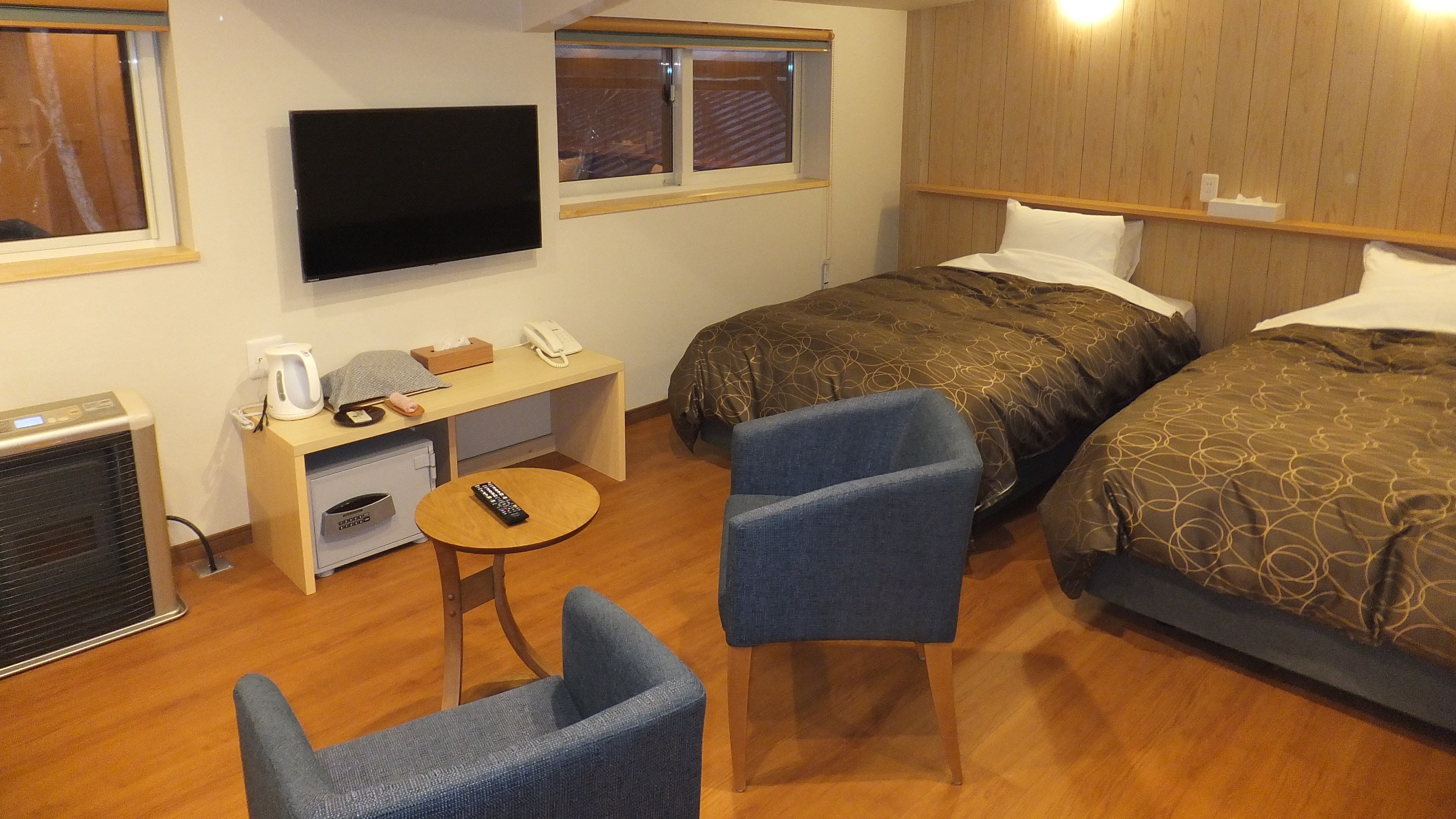 Deluxe Western-style Twin Room