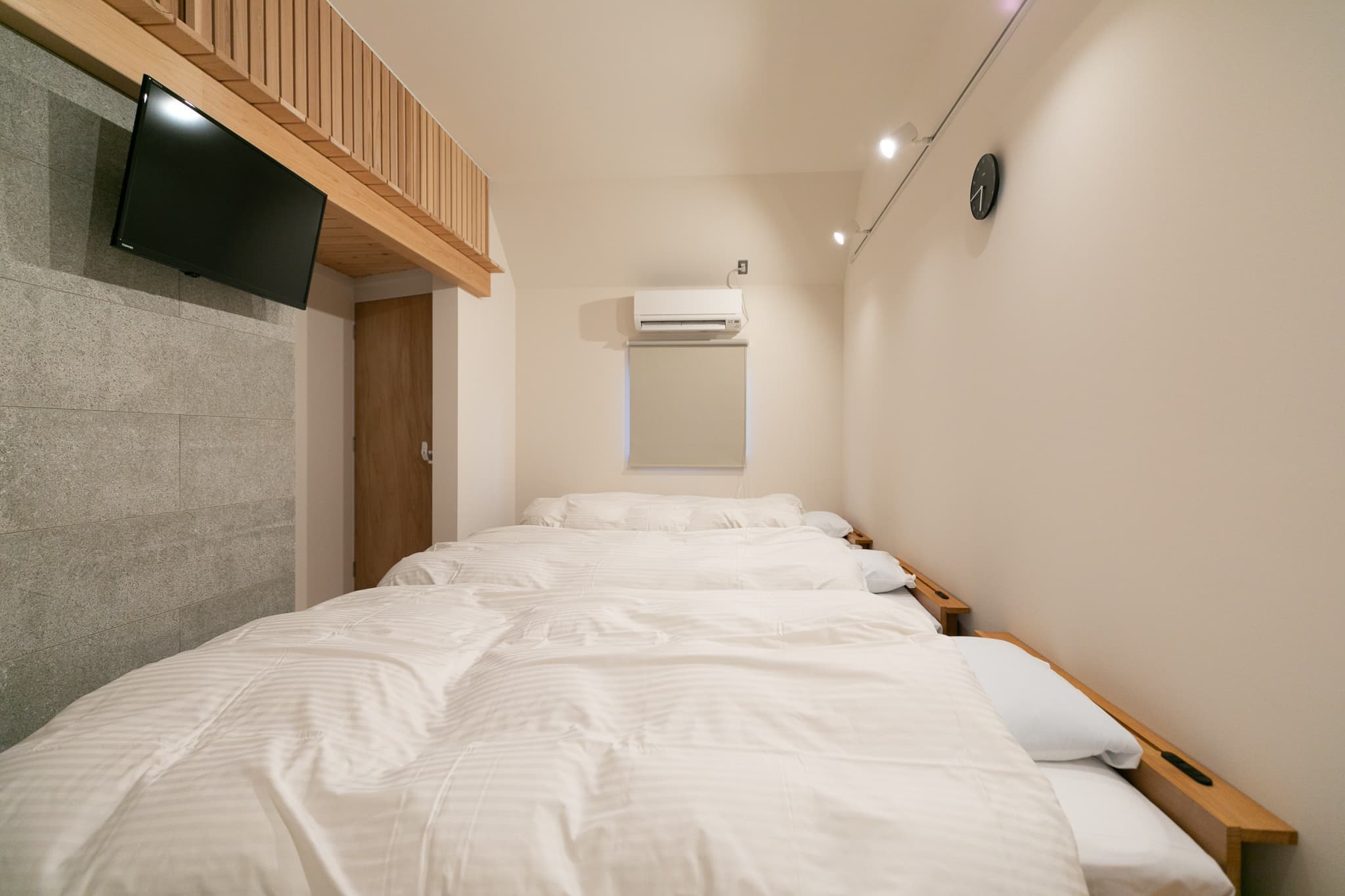 [Bedroom] Bed room