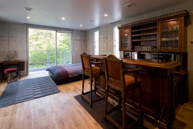 Photo of the entire room on the 2nd floor