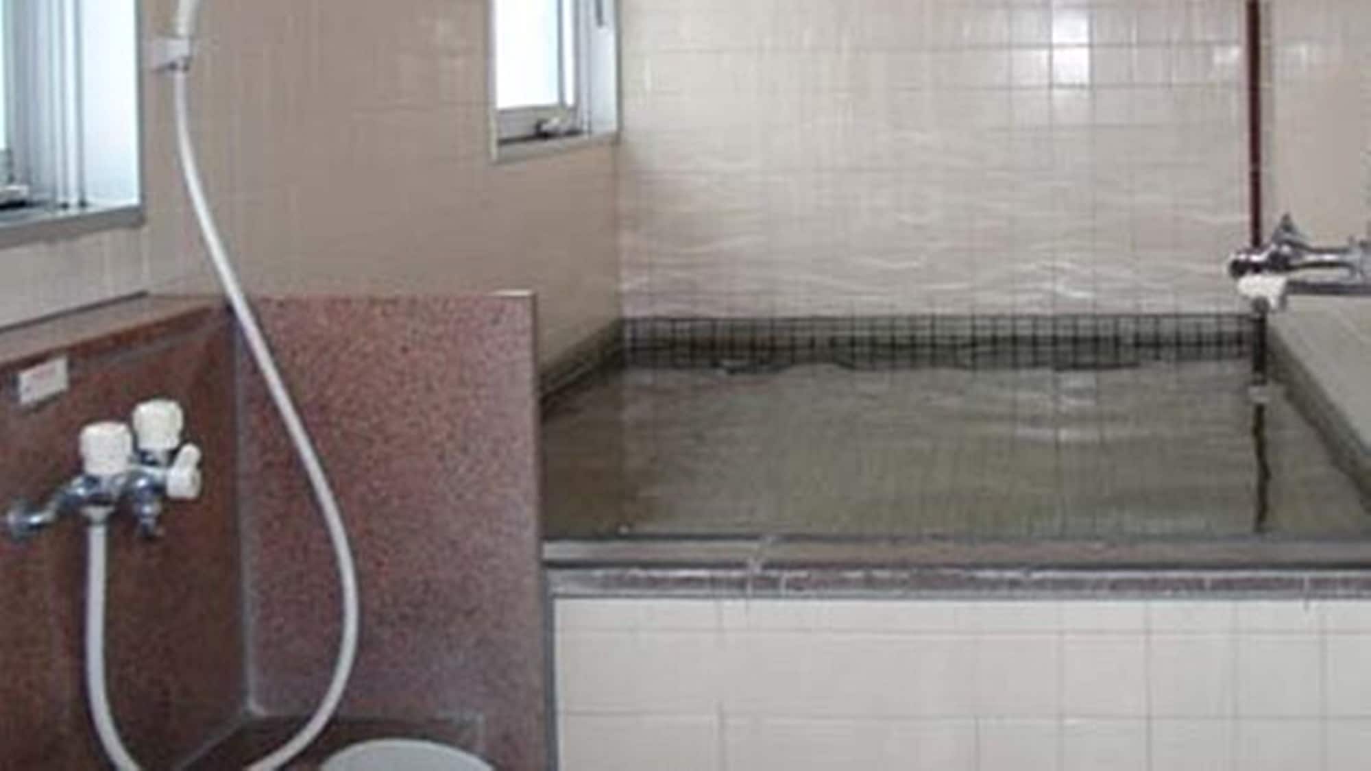 [Observation bath] You can enjoy the hot springs that spring from the premises in the observation bath.