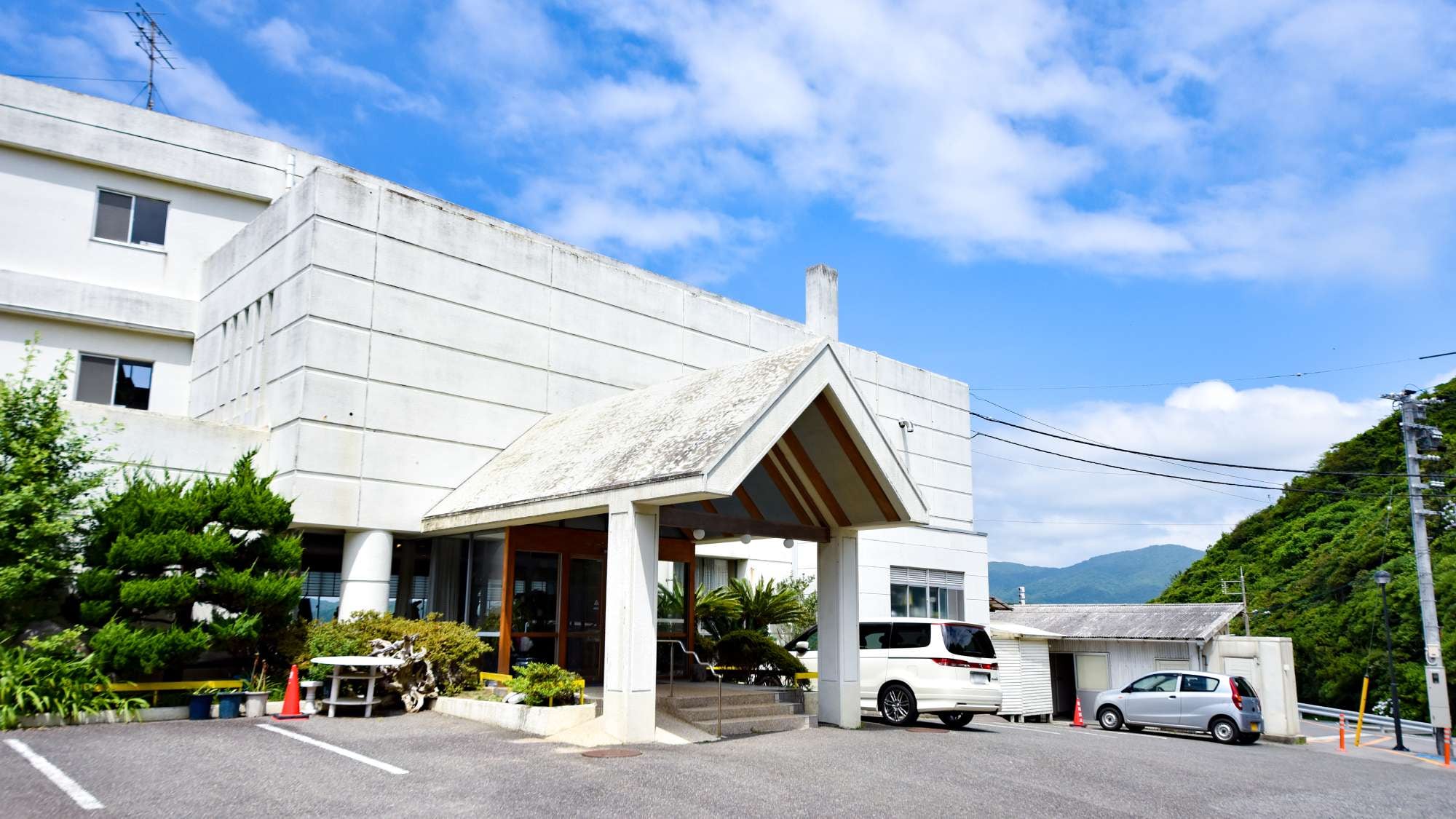 ★【Exterior of the main building】