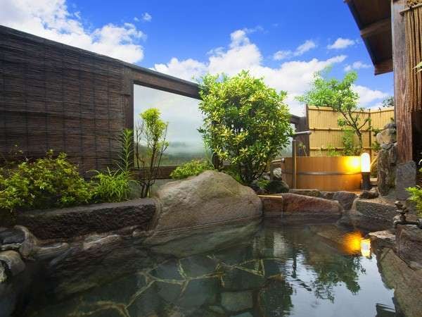 Private open-air bath