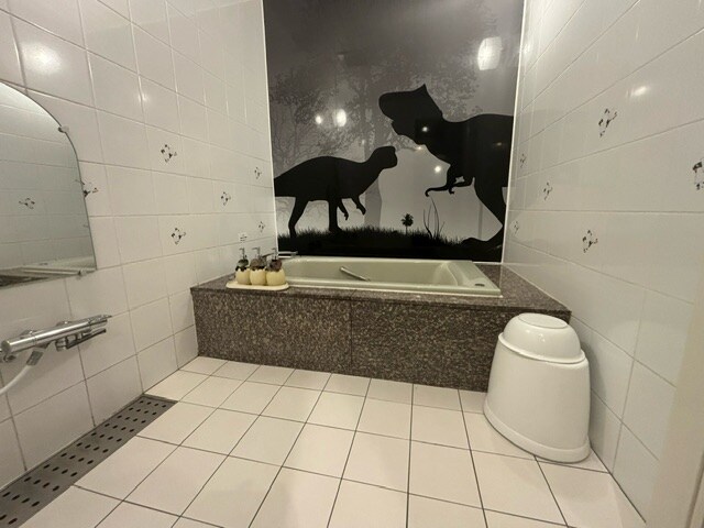 [Dinosaur room] Bathroom example