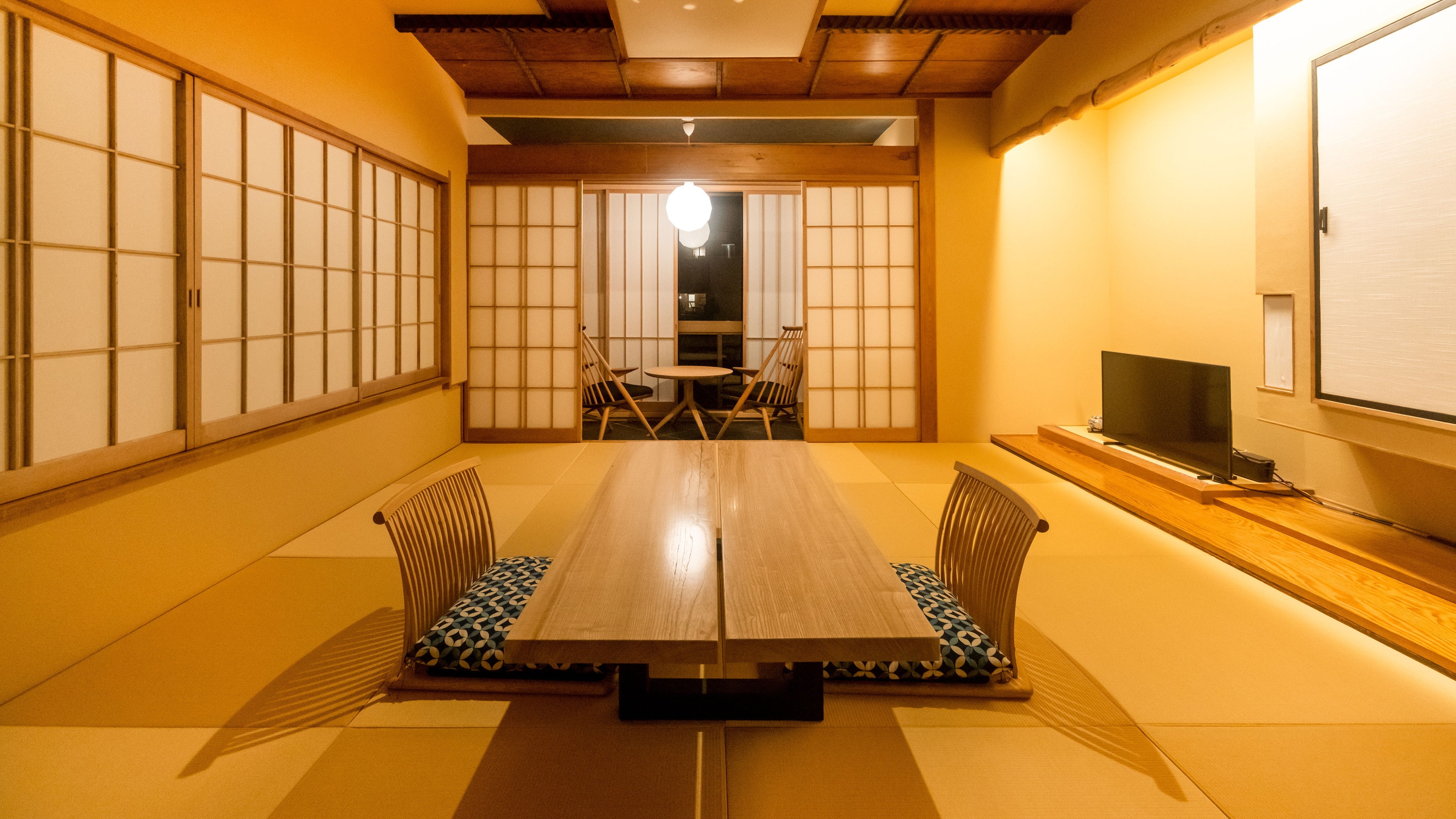 [Small] Japanese style room with 10 tatami mats
