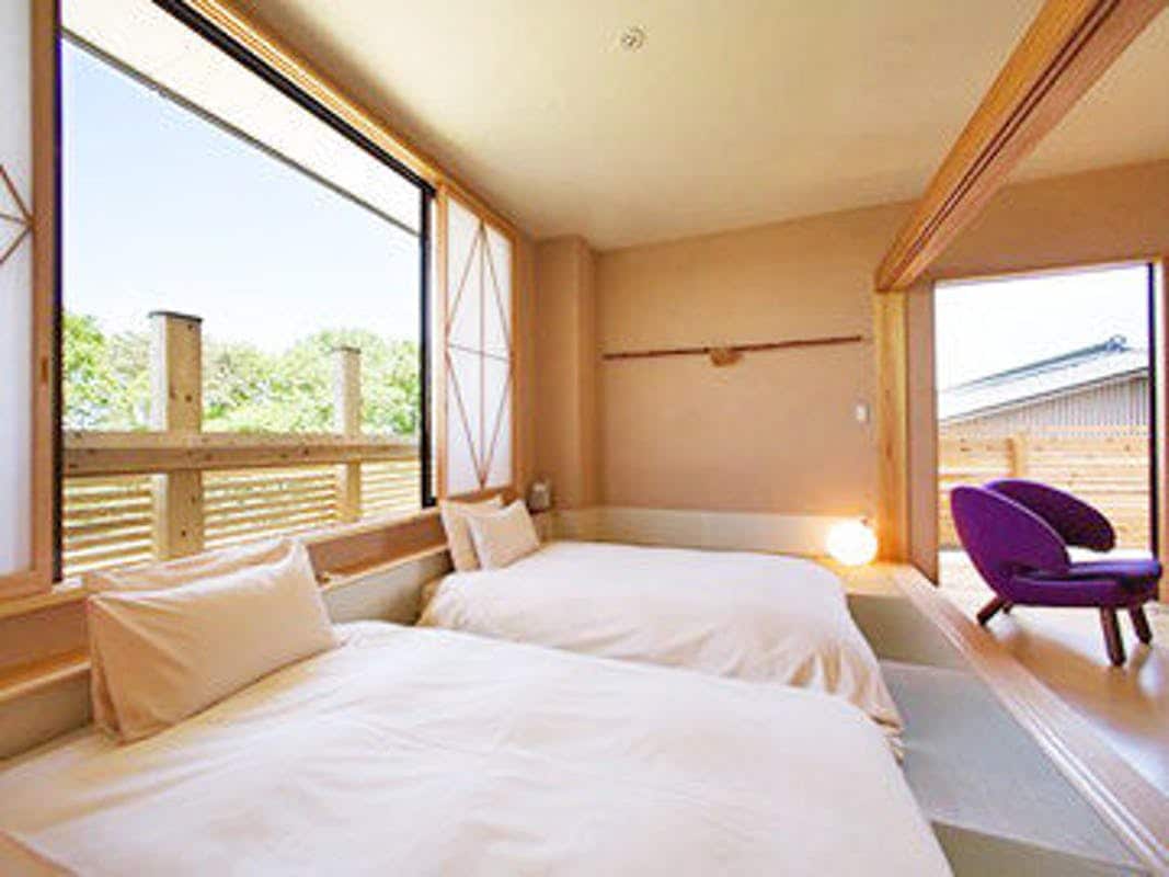 ☆ Bedroom 7 and a half tatami + living room 6 tatami ☆ Special room with semi-open-air bath "Hana no Ame"