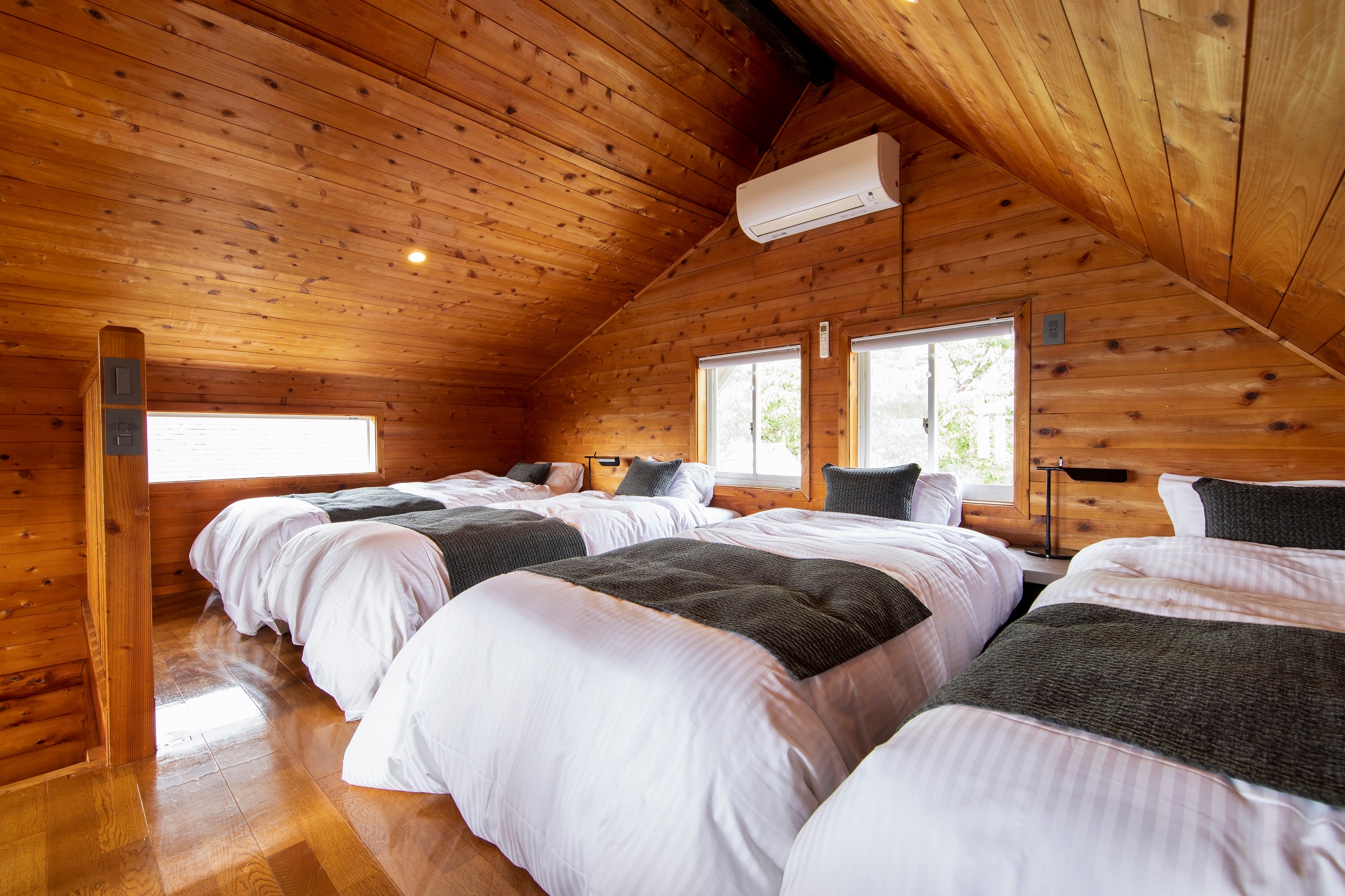 SKY CABIN 침실