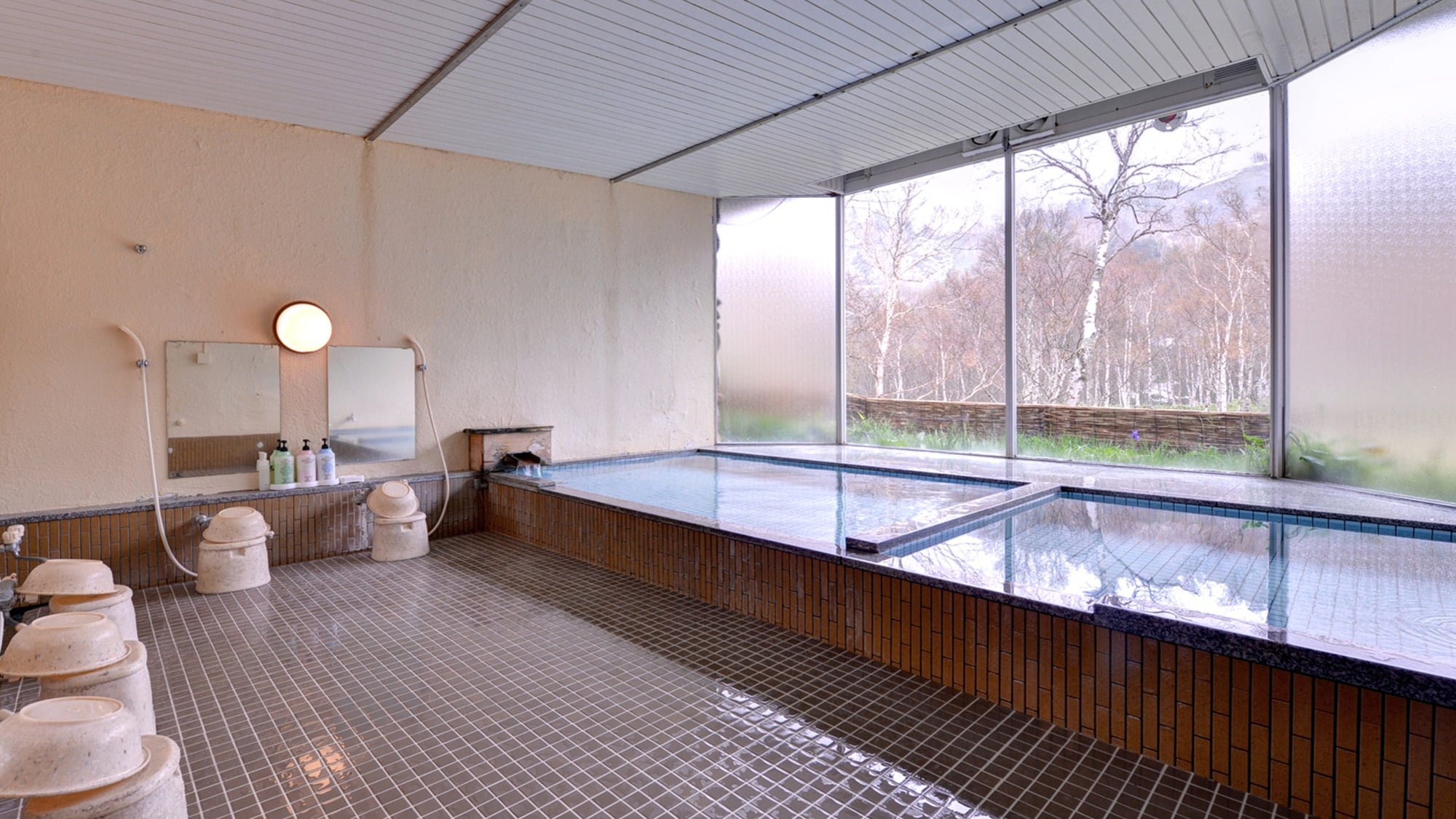 *Observation bath/Open 24 hours! You can see Shiga Kogen from the large windows. Relax your mind and body at any time.