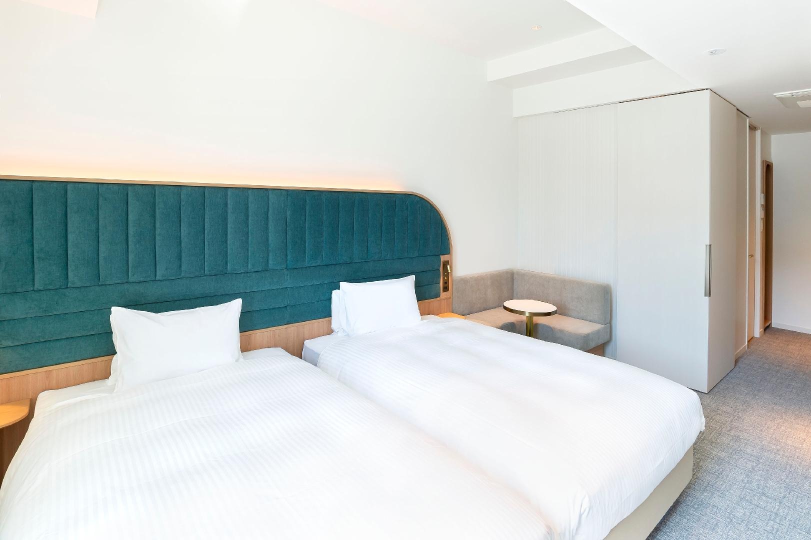 Twin Room 2