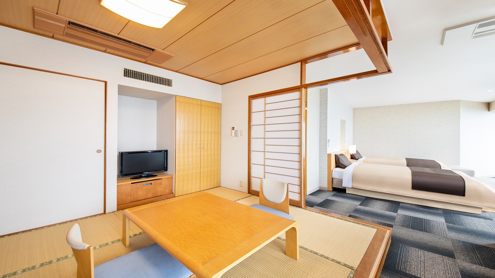 ห้องพักสไตล์ญี่ปุ่นและตะวันตก วิวทะเล