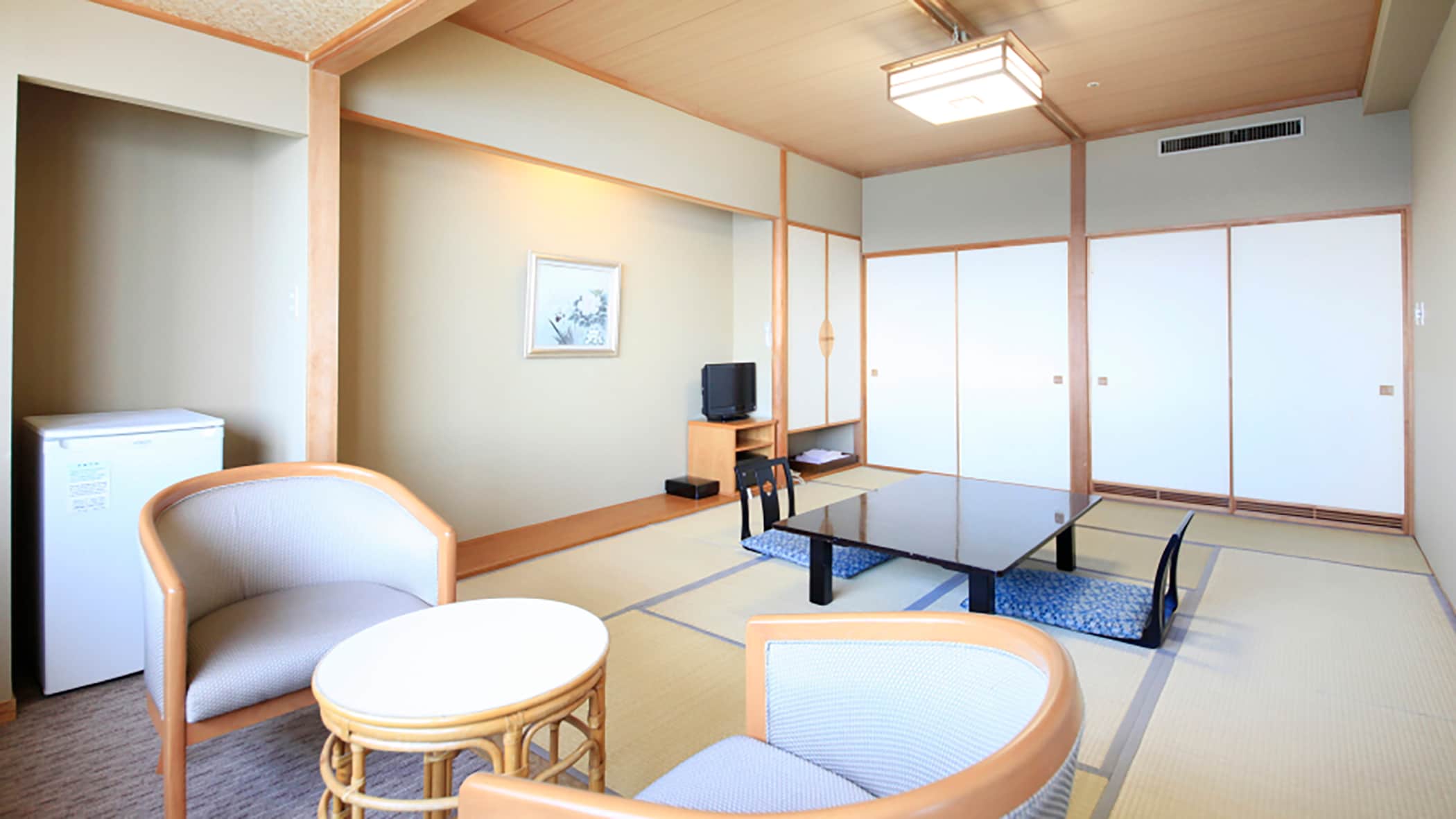 [Guest room] Japanese-style room on the city side (example)