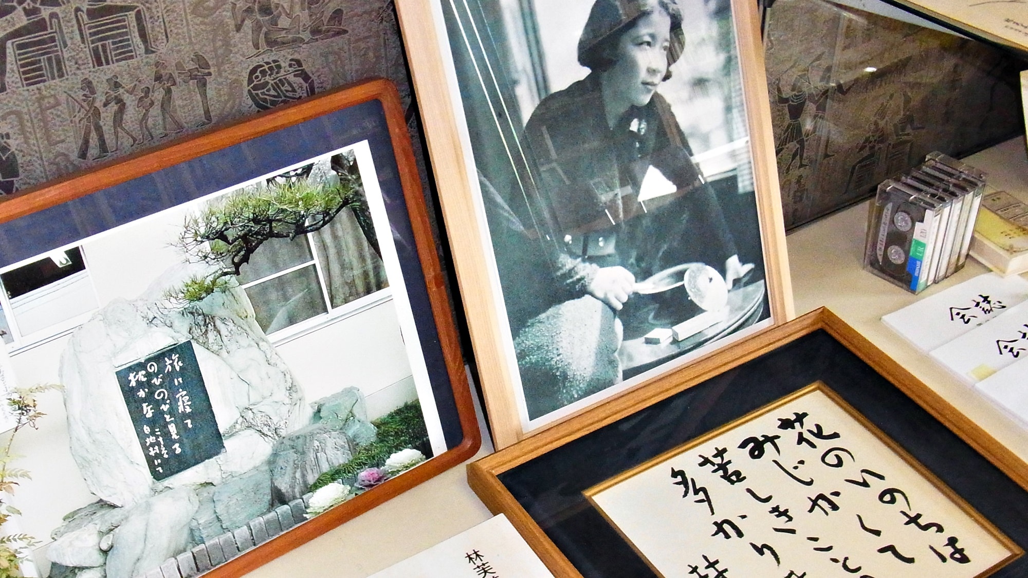 *[博物馆内部] 林文子画廊。这家旅馆与以代表作“Horobiki”而闻名的女作家林文子有关。