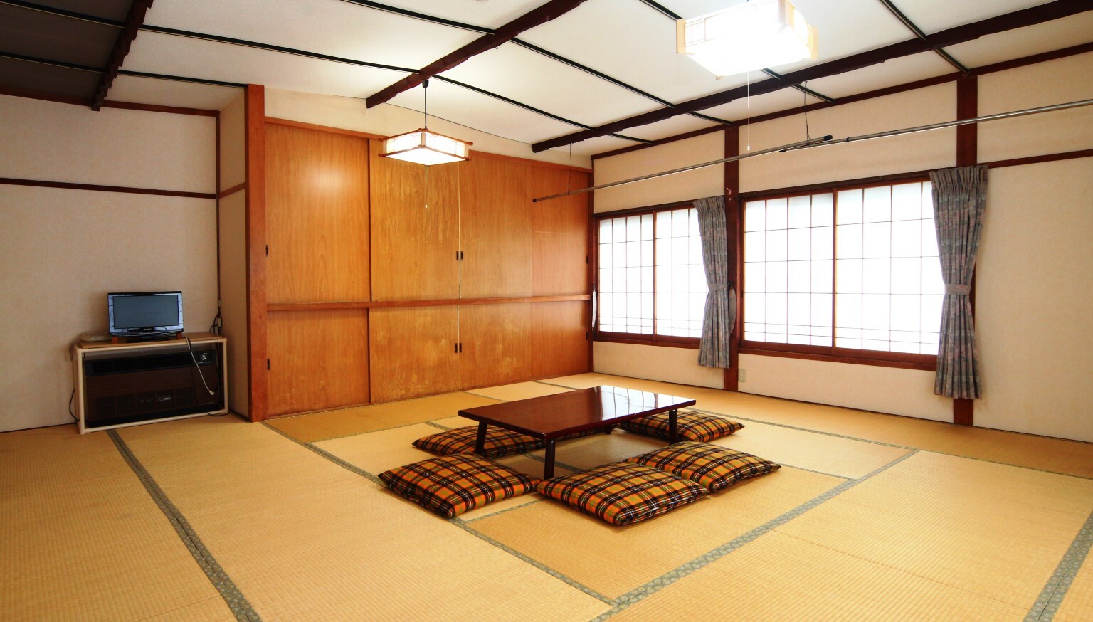 [Kamar bergaya Jepang 18 tatami] Kamar ini ideal untuk perjalanan kelompok.