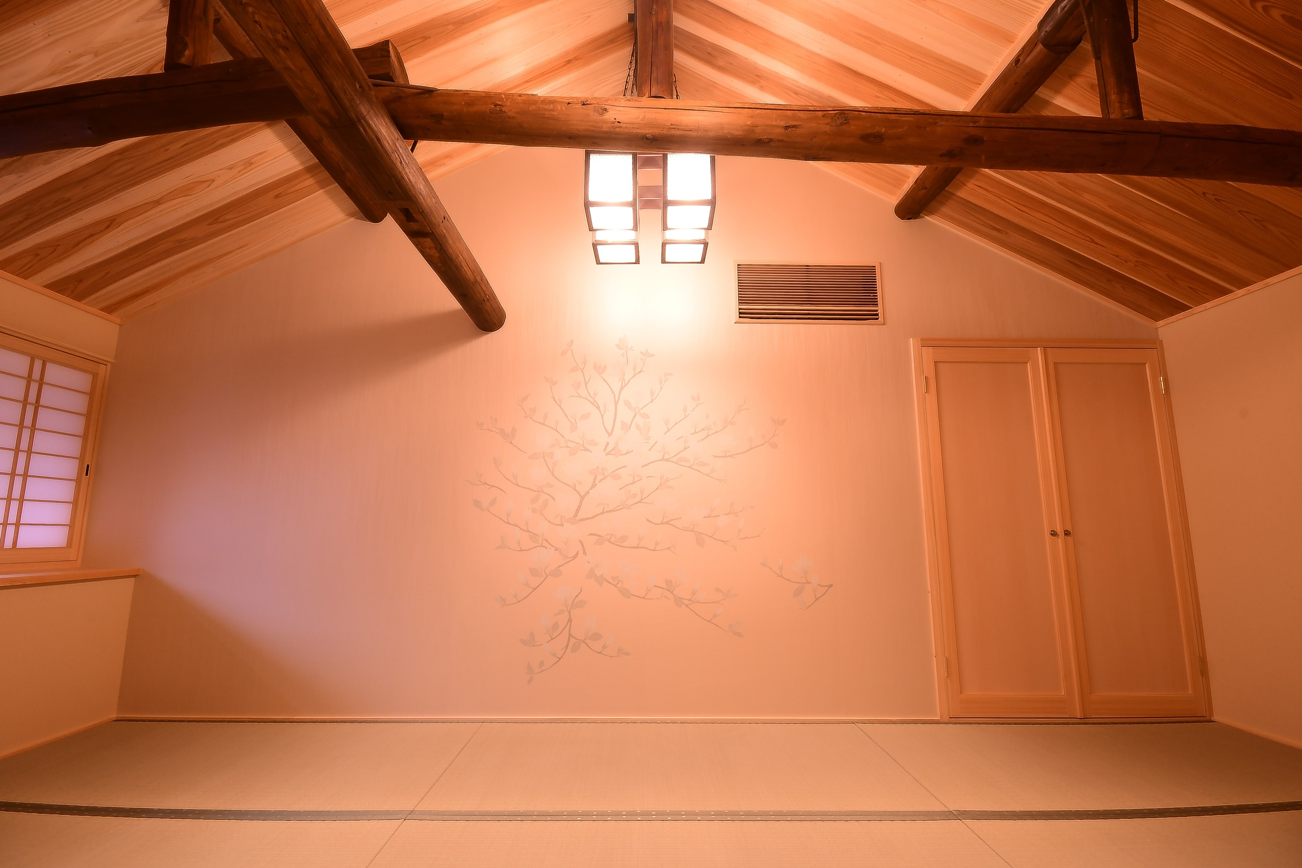Superior Japanese-style room 8 tatami mats + front room 5 tatami mats (with toilet)