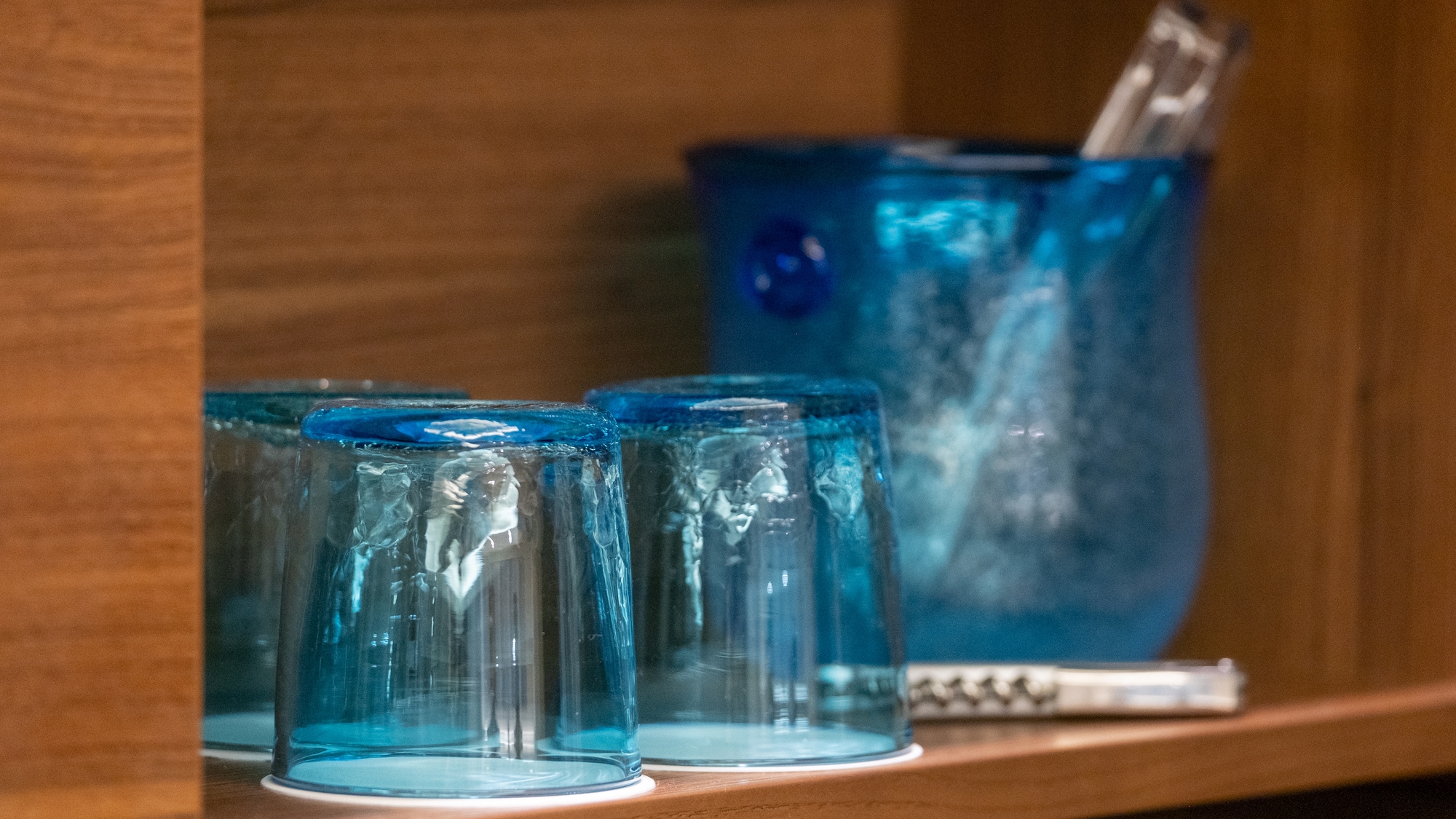Grand cottage (48 square meters) We have a Ryukyu glass mizuwari set in the guest room, which is attractive for its beauty.