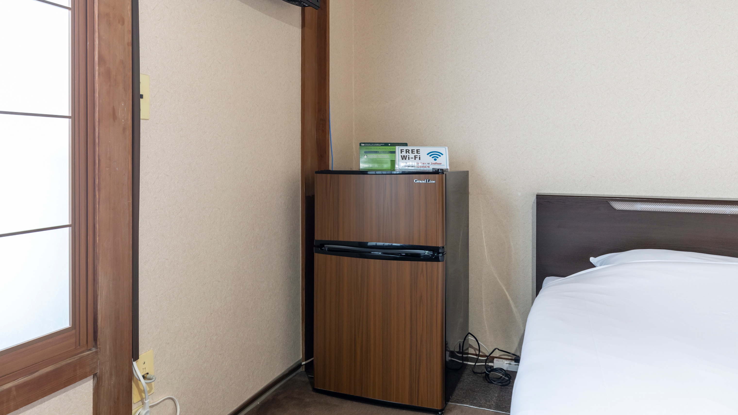 [Non-smoking] Double room (no bath or toilet)