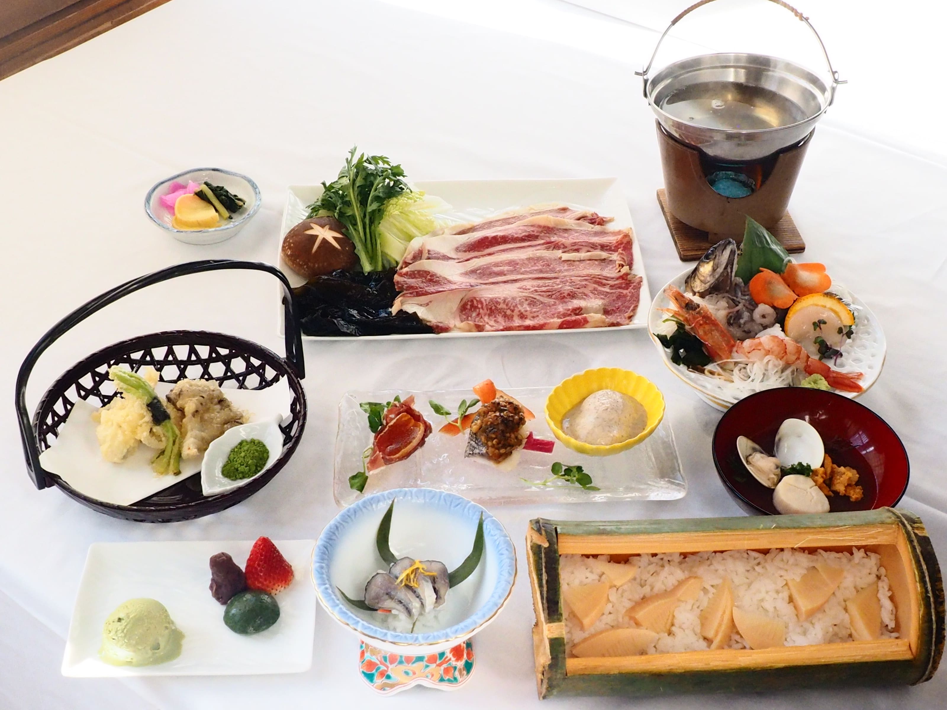 [Bữa ăn] Ví dụ về bữa tối: Thực đơn thịt bò Maezawa tùy chọn (shabu-shabu)