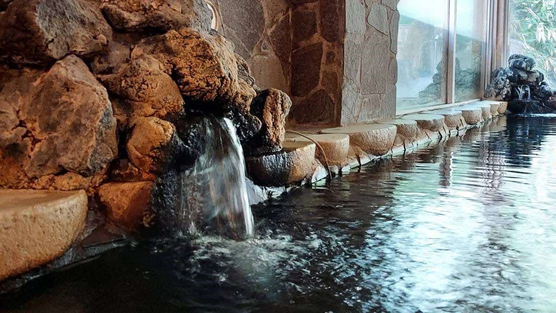Large communal bath