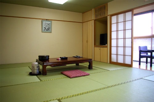 New building Japanese-style room 12 tatami mats + wide rim 2 tatami mats
