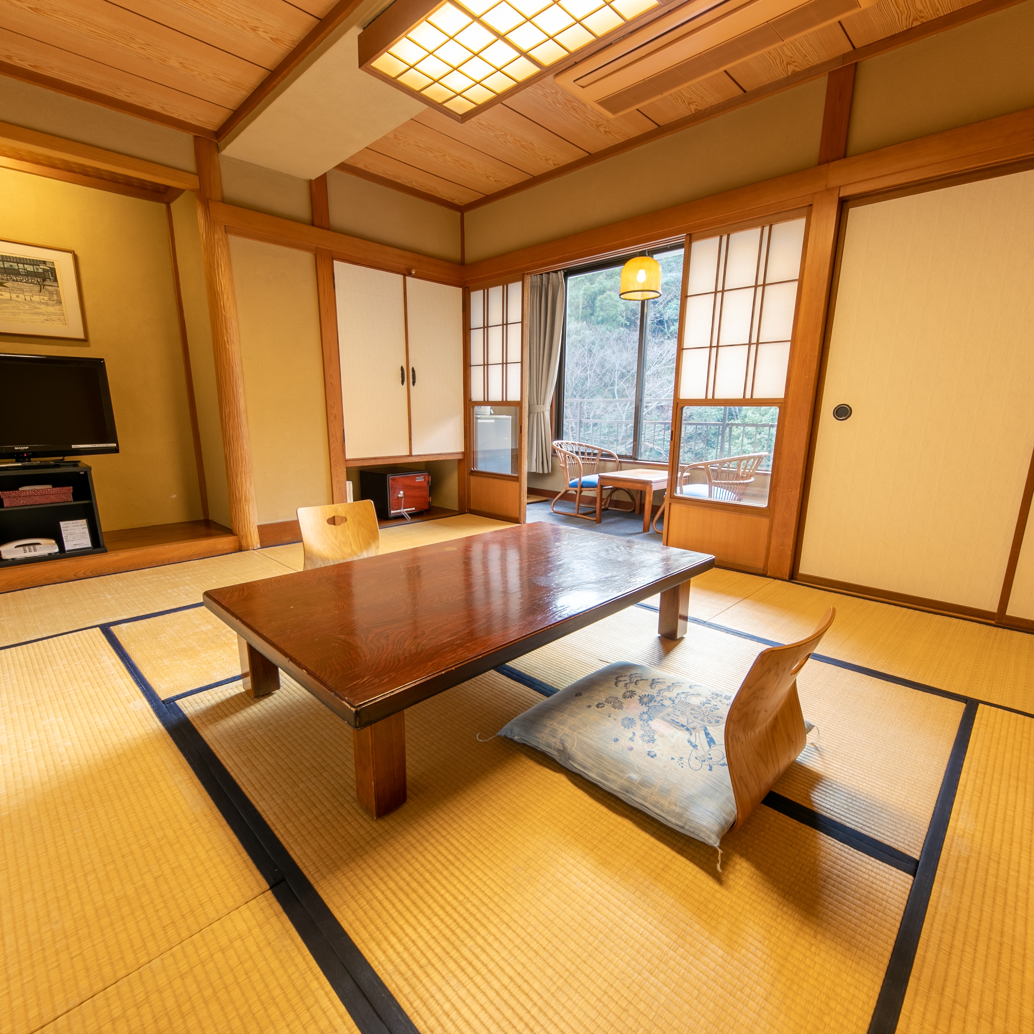 Japanese-style room 10 tatami mats