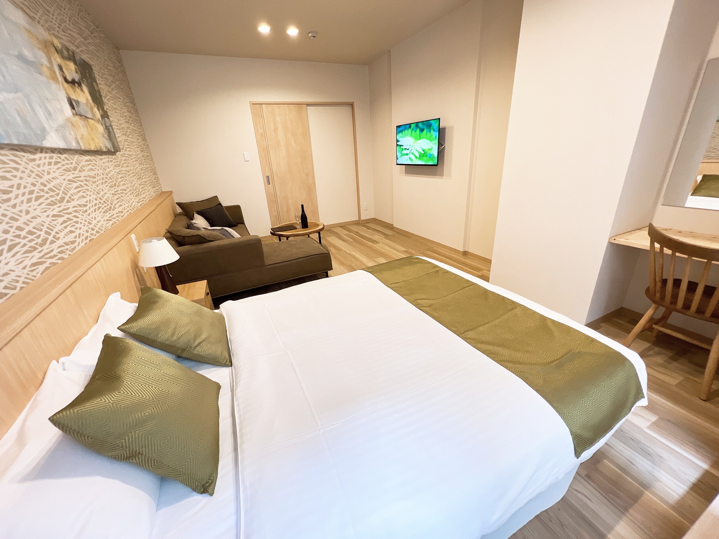 Room 103