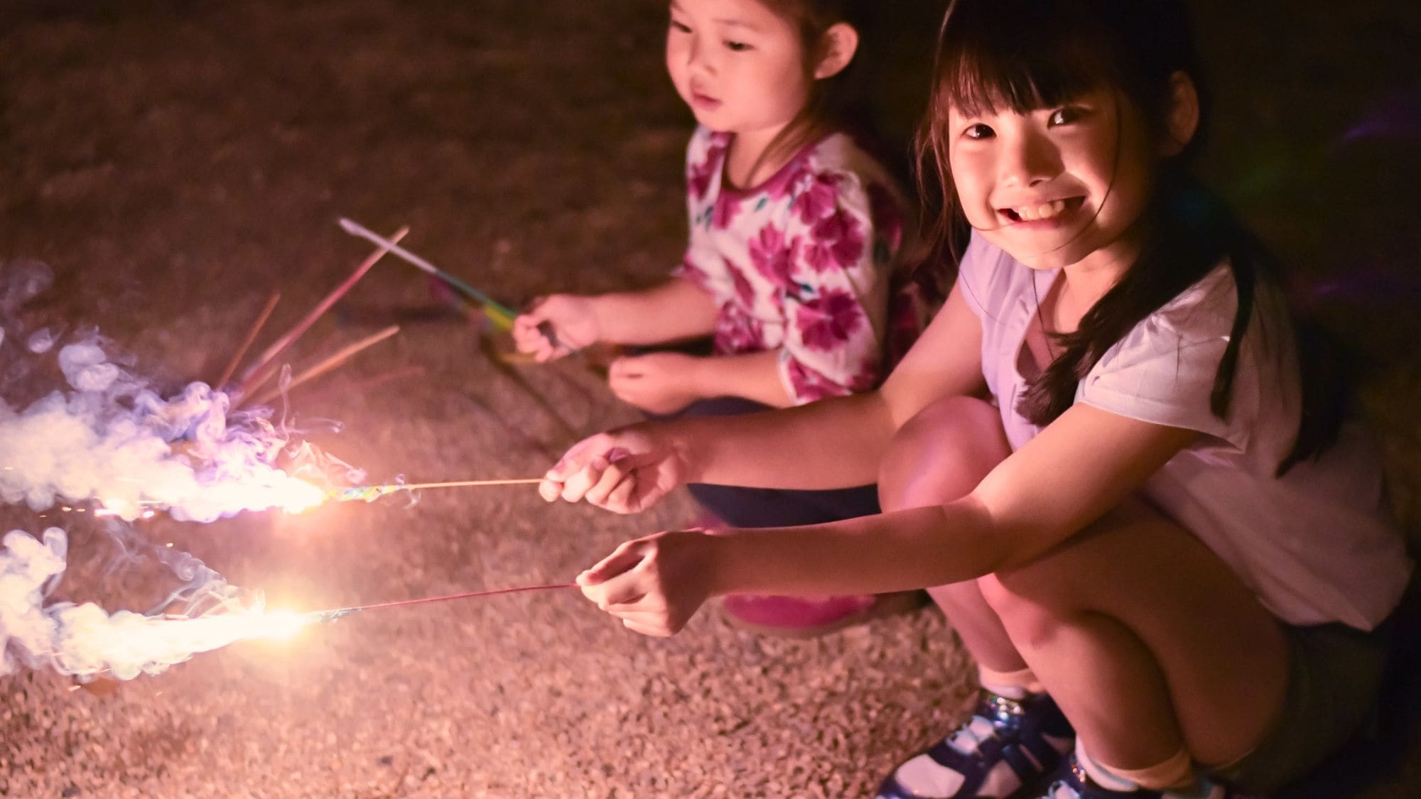 夏の夜を楽しむなら、やっぱり花火♪