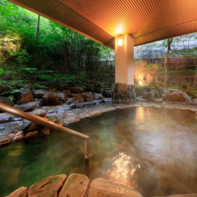 Open-air bath